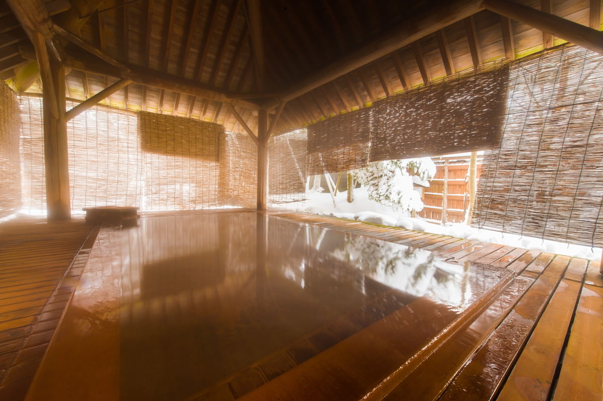 総檜の露天風呂・木響の湯