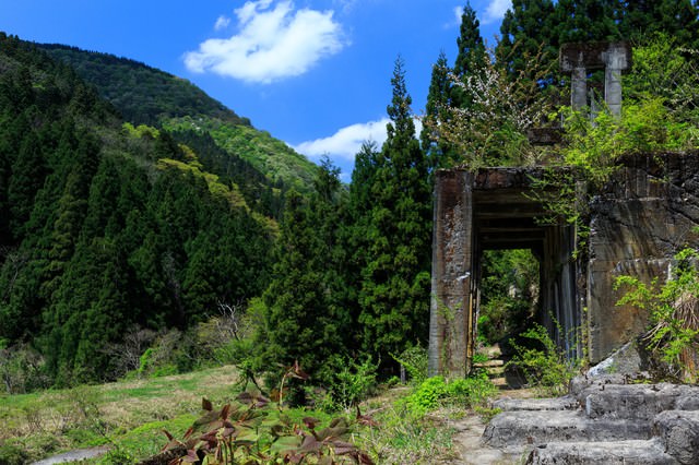 滋賀県長浜市にある土倉鉱山跡