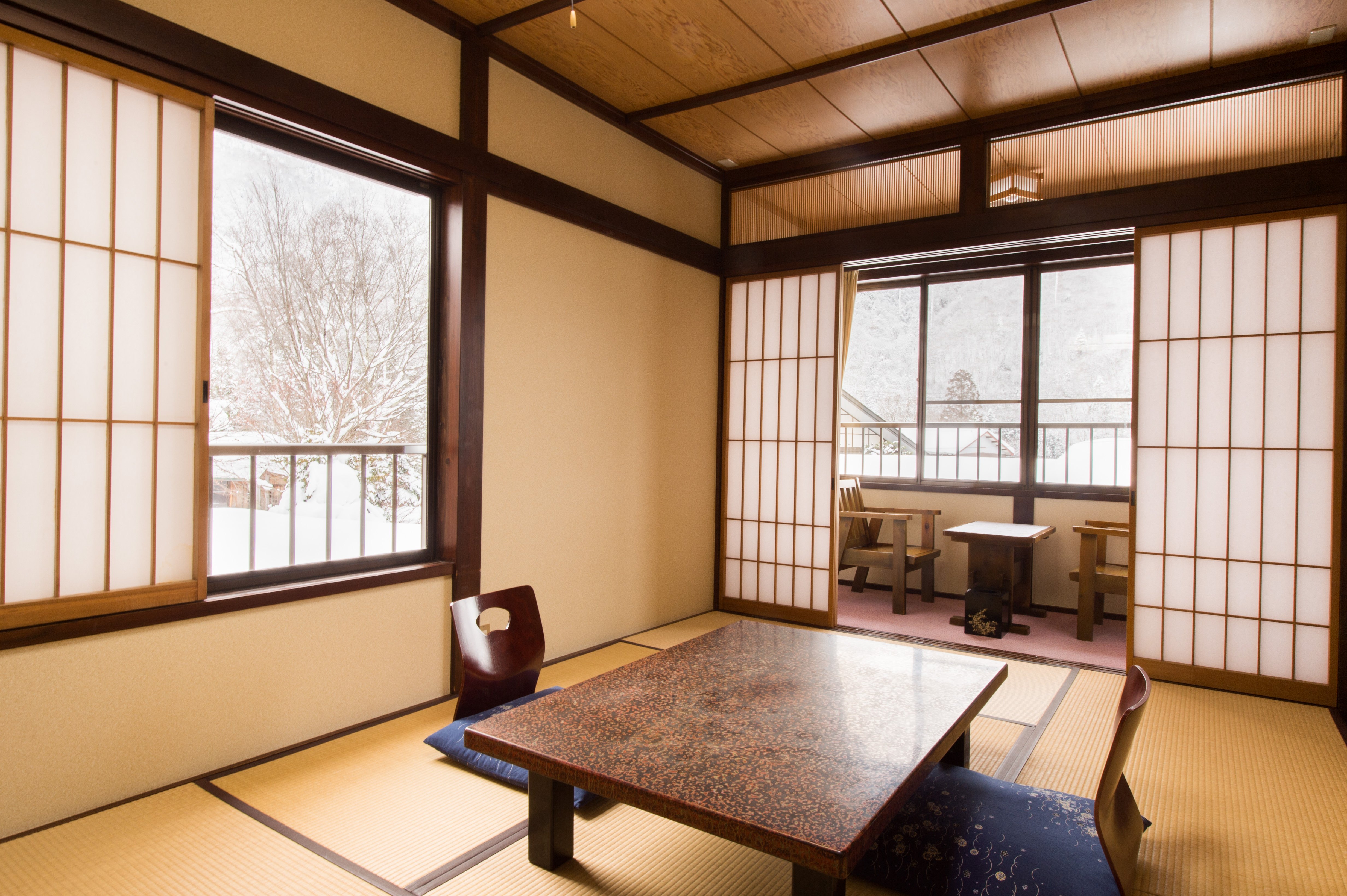 奥飛騨の旅をゆったりと寛げる宿 栄太郎 の写真素材 ぱくたそ