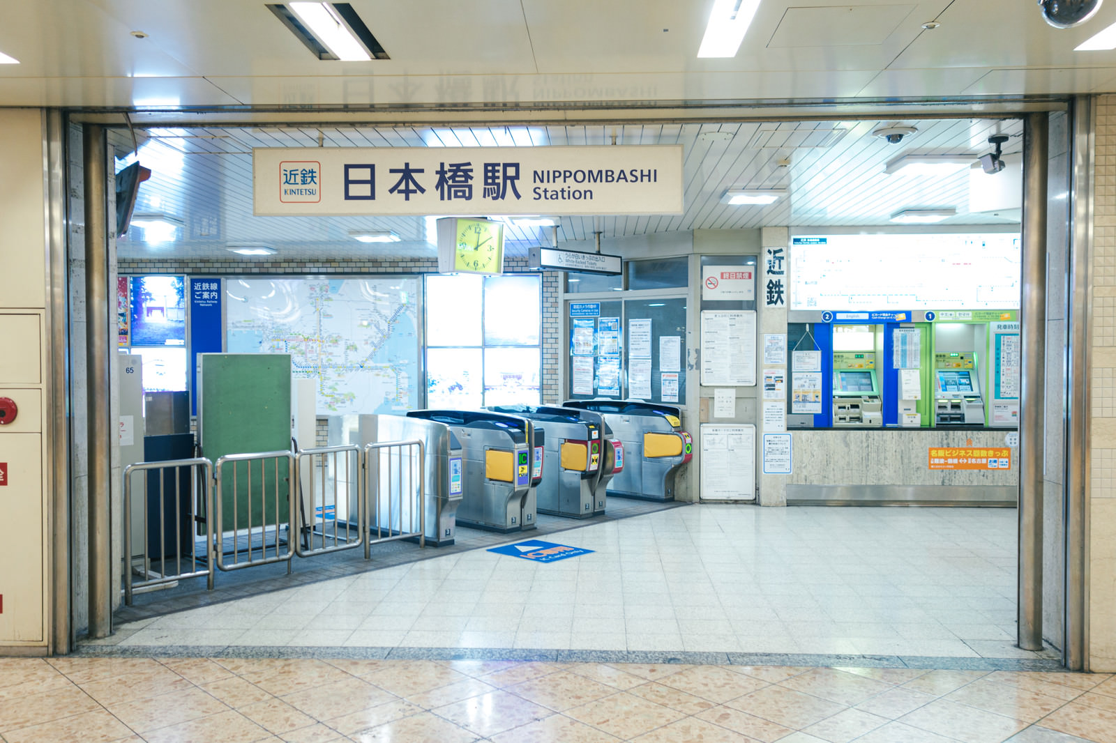近鉄日本橋駅の改札の写真素材 ぱくたそ