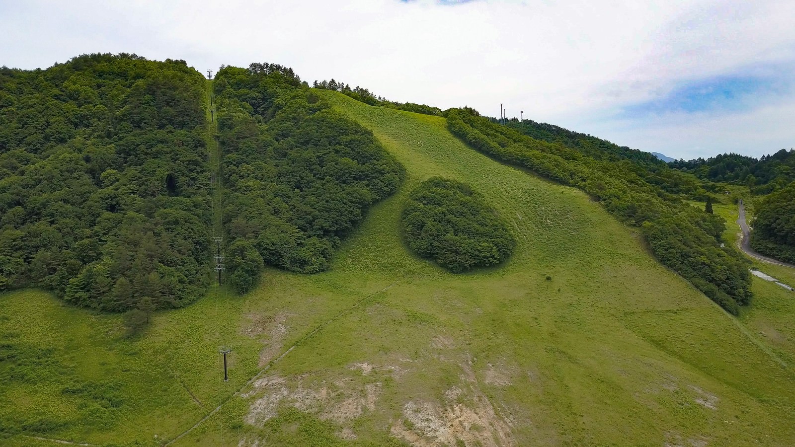 ãæ©åé«åã¹ã­ã¼å ´ã®åå¤ï¼é¡éçºï¼ã