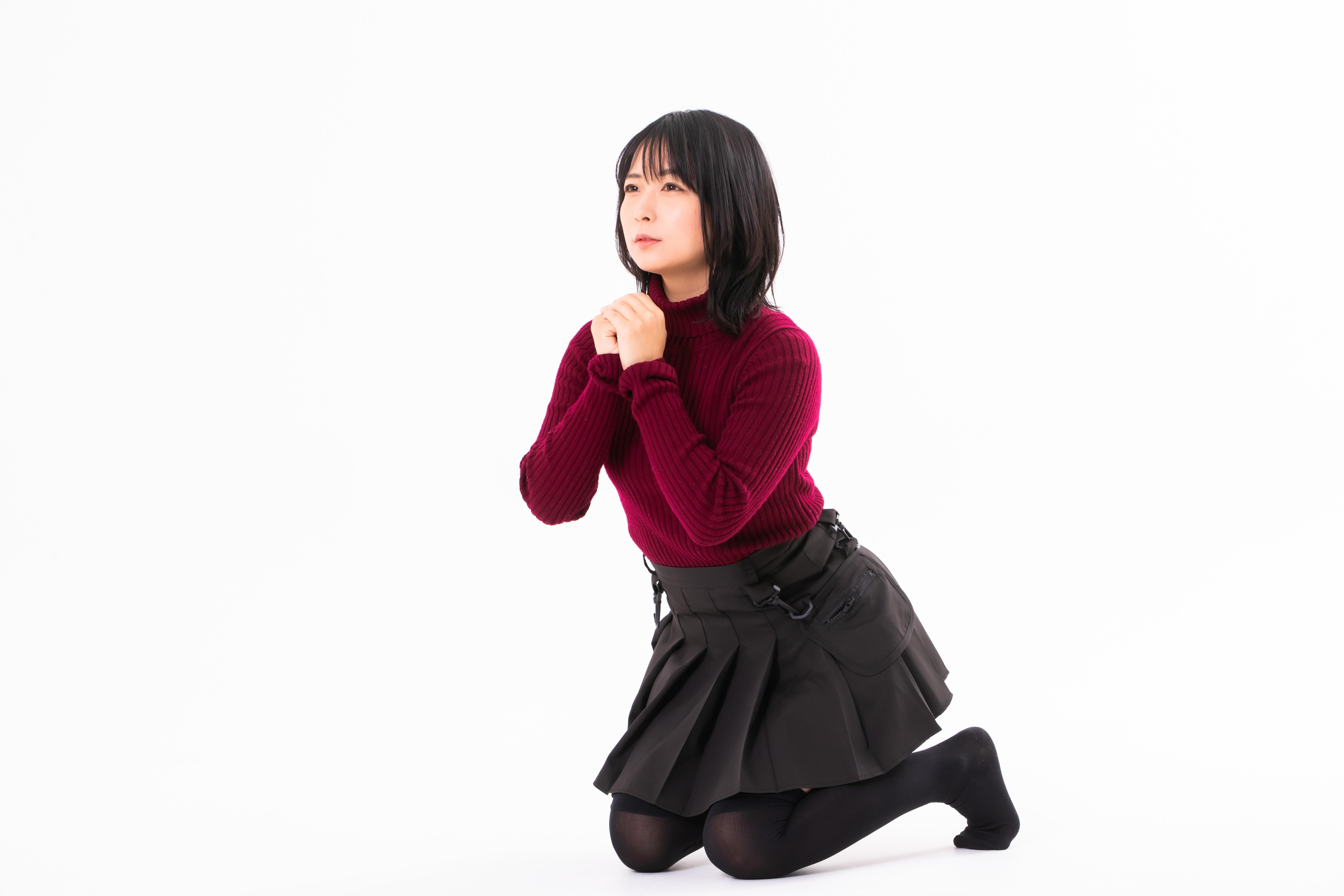 跪いて懺悔する女性の写真素材 ぱくたそ