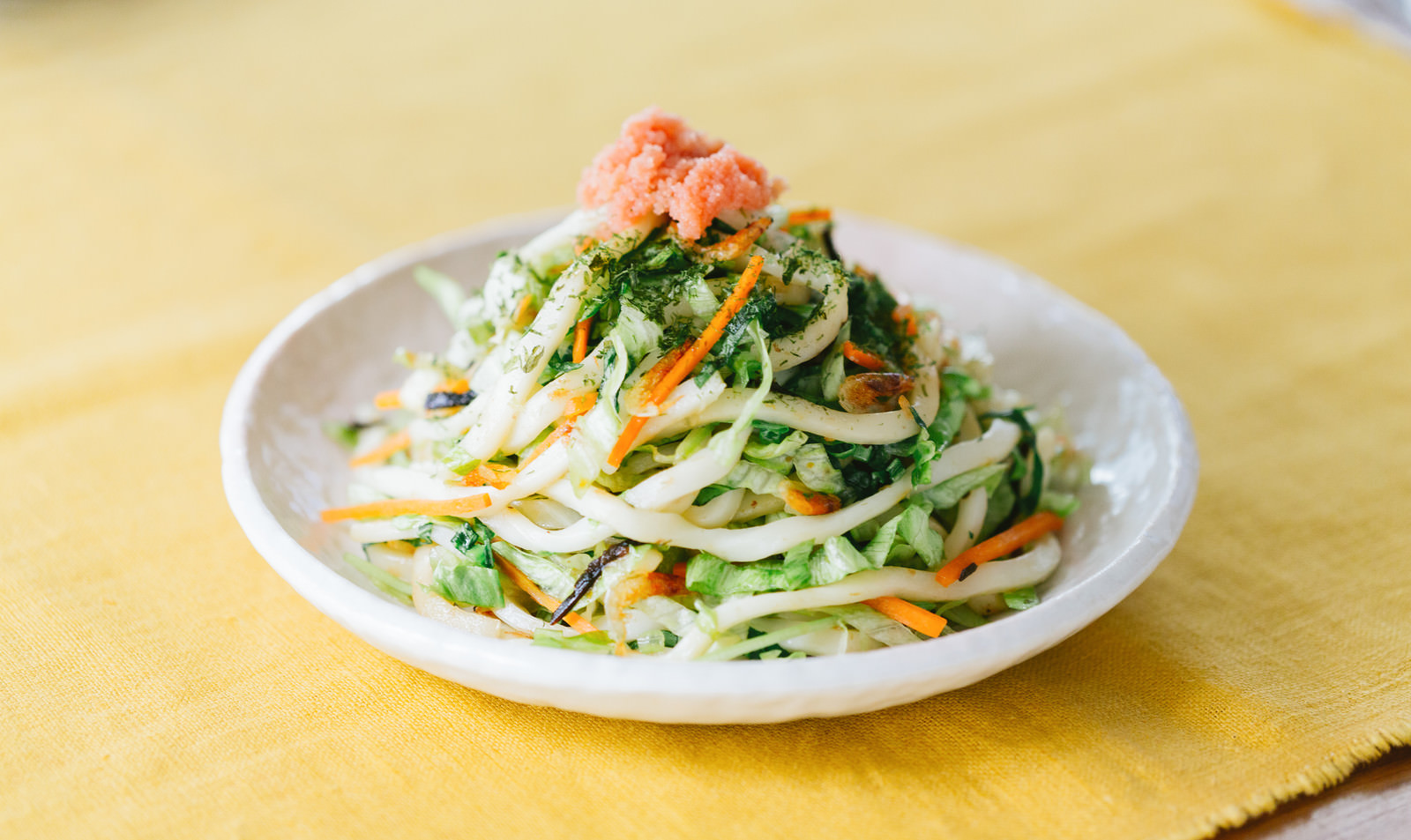 「食べて痩せよう！明太オイスターの「大盛りダイエット焼きうどん」 | フリー素材のぱくたそ」の写真