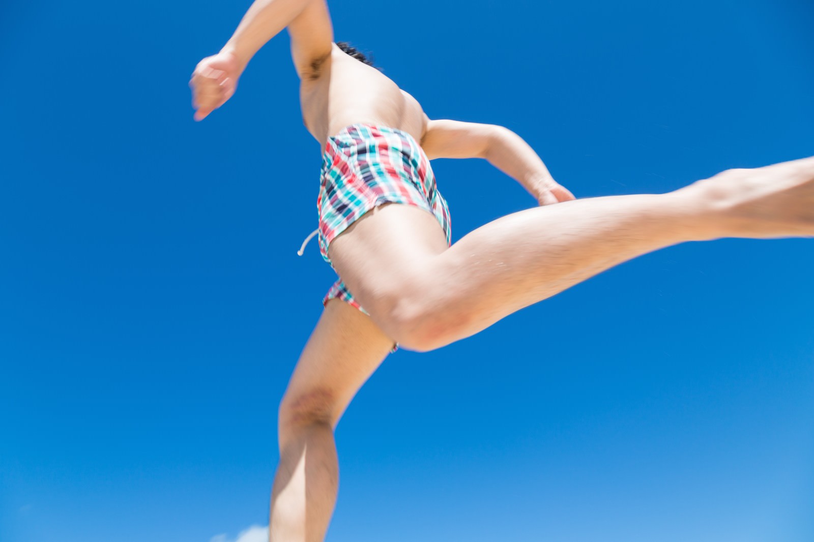 「夏まっしぐら夏まっしぐら」［モデル：大川竜弥］のフリー写真素材を拡大