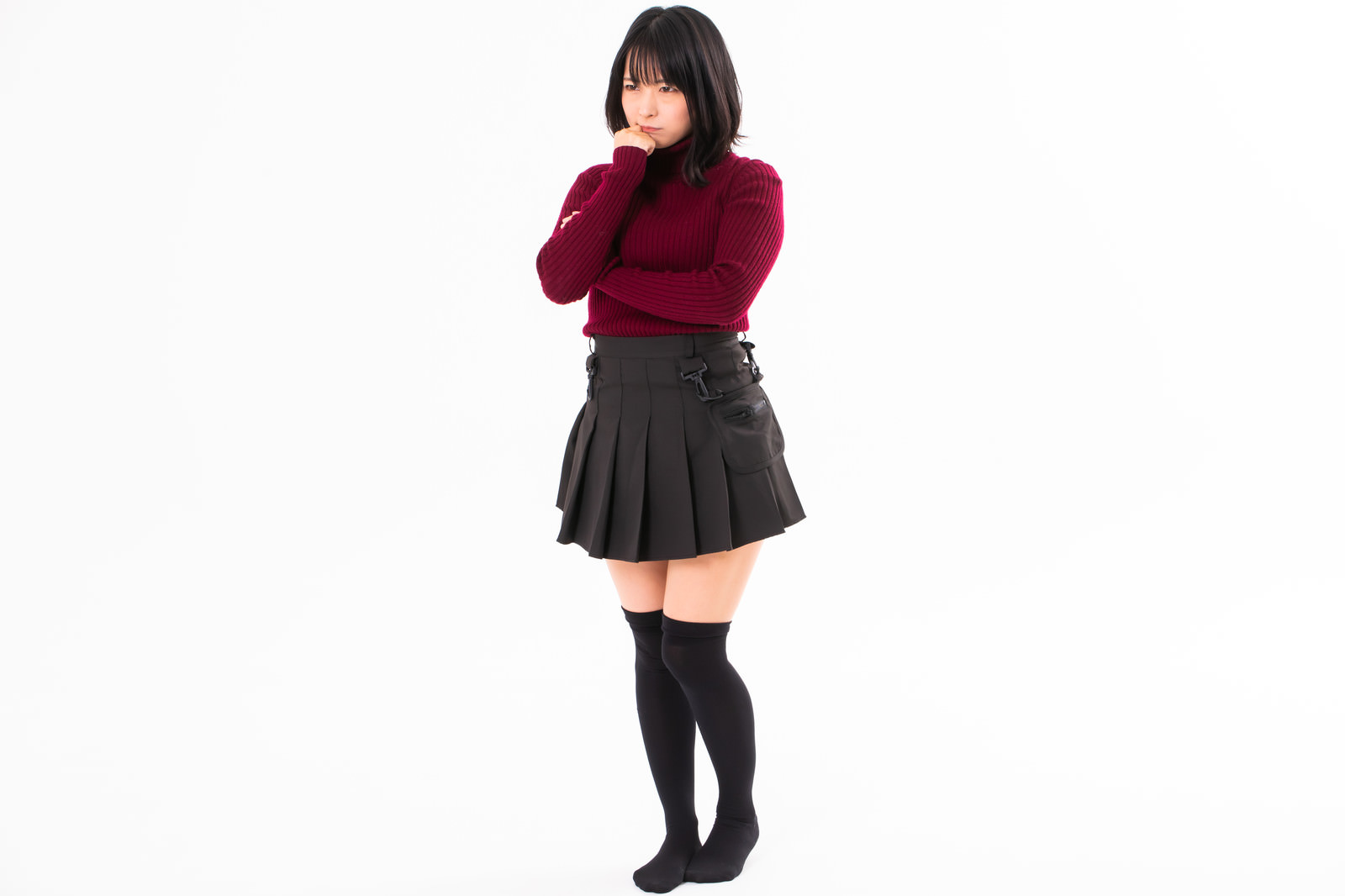 顎に手を当てて勘ぐる女性の写真 画像 を無料ダウンロード フリー素材のぱくたそ 顎に手を当てて勘ぐる女性の写真 画像 を無料ダウンロード フリー素材のぱくたそ