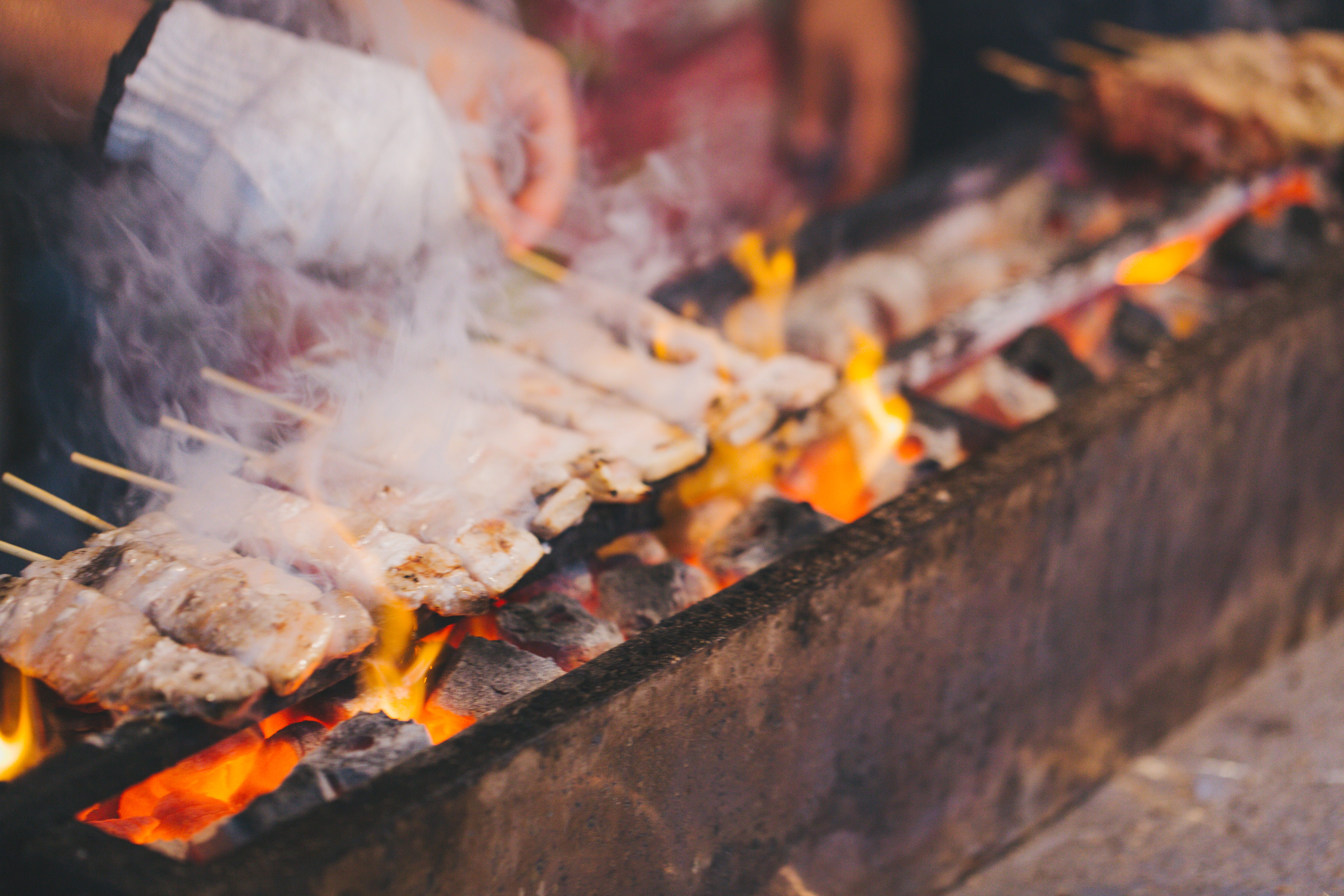 屋台の焼き鳥屋の写真を無料ダウンロード フリー素材 ぱくたそ