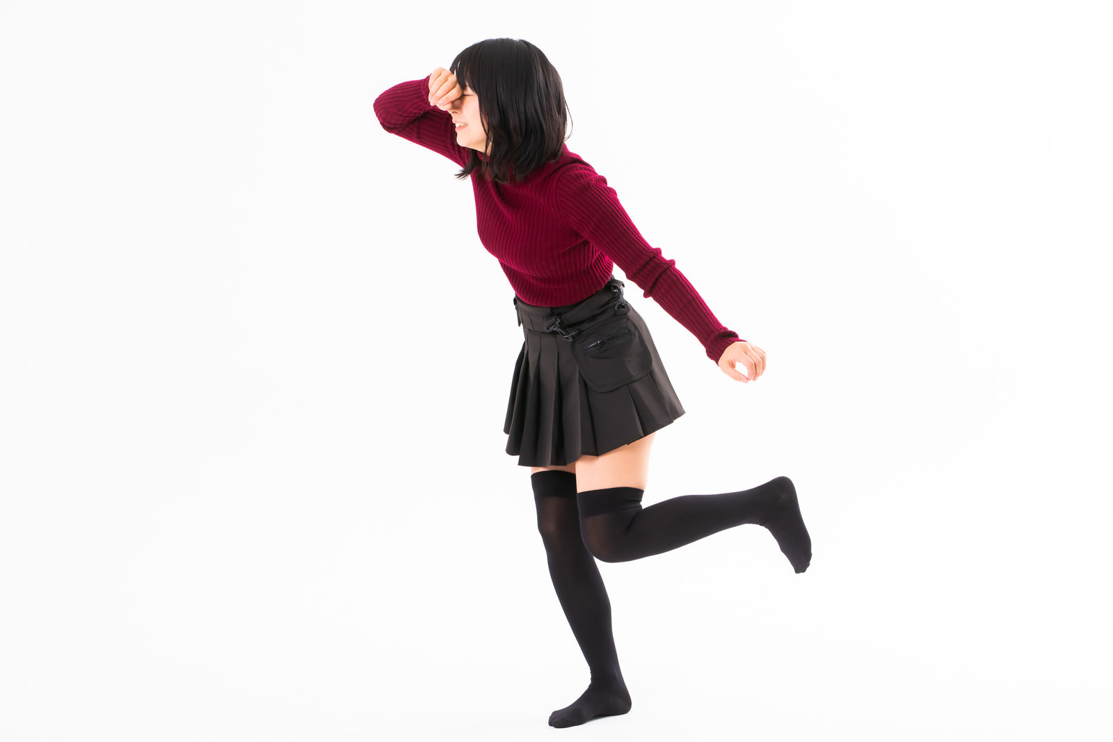 泣きながらその場を立ち去る女性の写真 画像 を無料ダウンロード フリー素材のぱくたそ 泣きながらその場を立ち去る女性の写真 画像 を無料ダウンロード フリー素材のぱくたそ