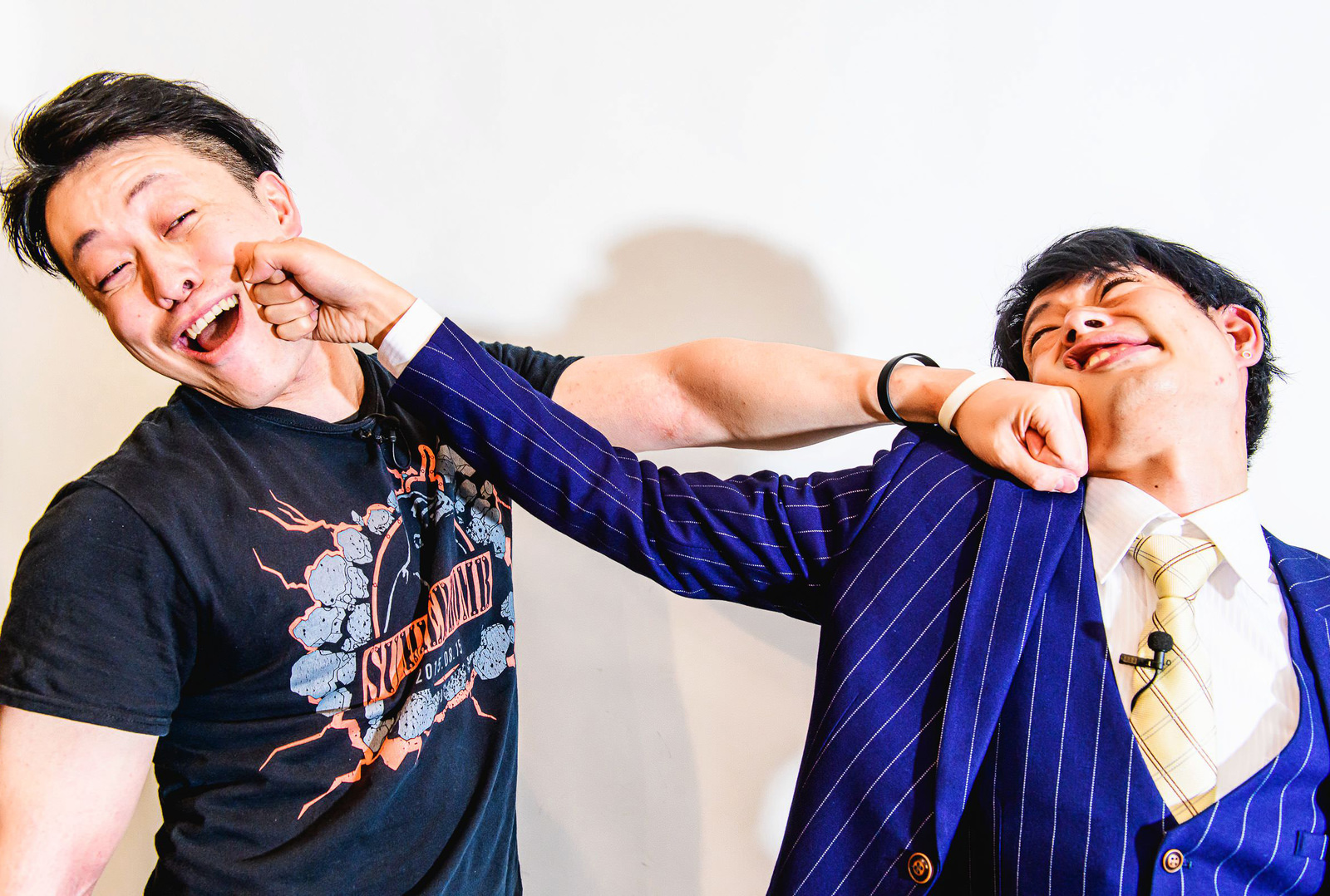 クロスカウンターが決まる喧嘩の写真素材 ぱくたそ