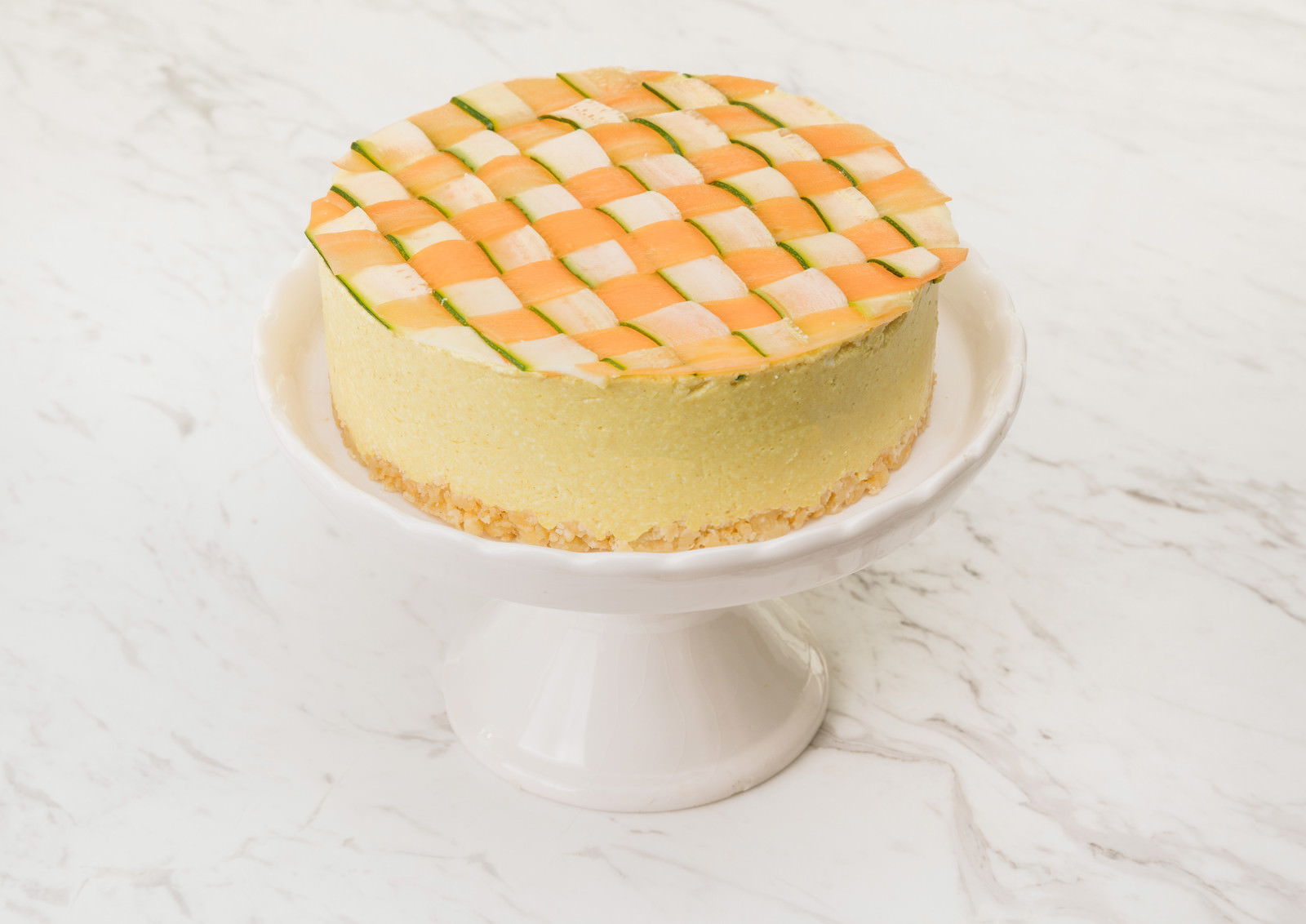 ズッキーニと人参の甘みがあるヘルシーな ベジデコケーキ の写真素材 ぱくたそ