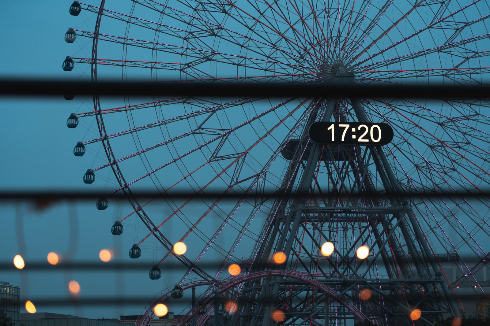 日が暮れた「コスモクロック21」の無料の写真素材 - ID.84726｜フリー