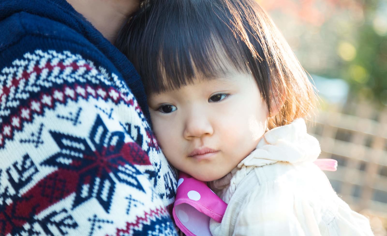 「眠くてうつろ目の女の子」の写真［モデル：あんじゅ］