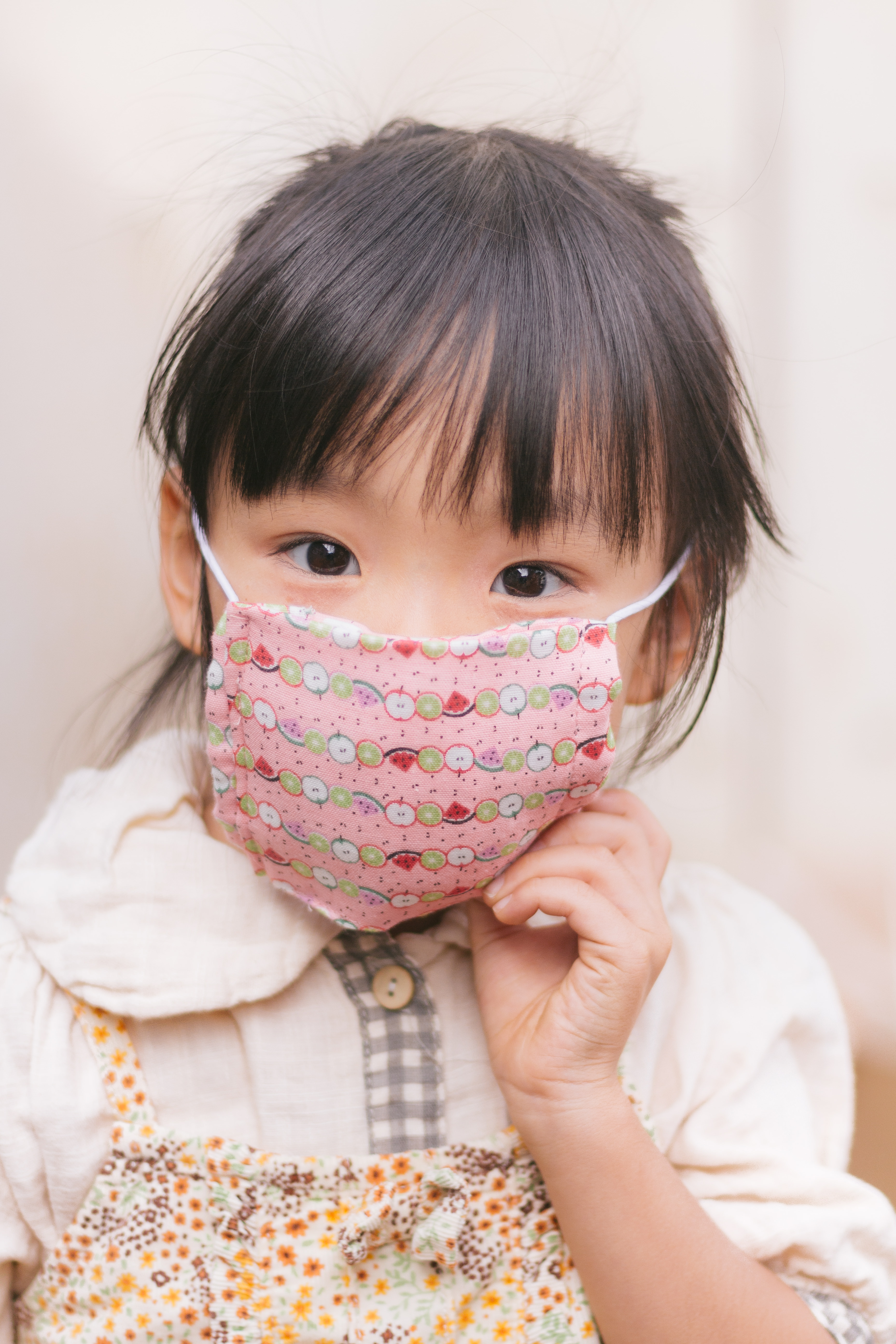 エプロンとマスクをした女の子の写真を無料ダウンロード フリー素材 ぱくたそ エプロンとマスクをした女の子の写真を無料ダウンロード フリー素材 ぱくたそ