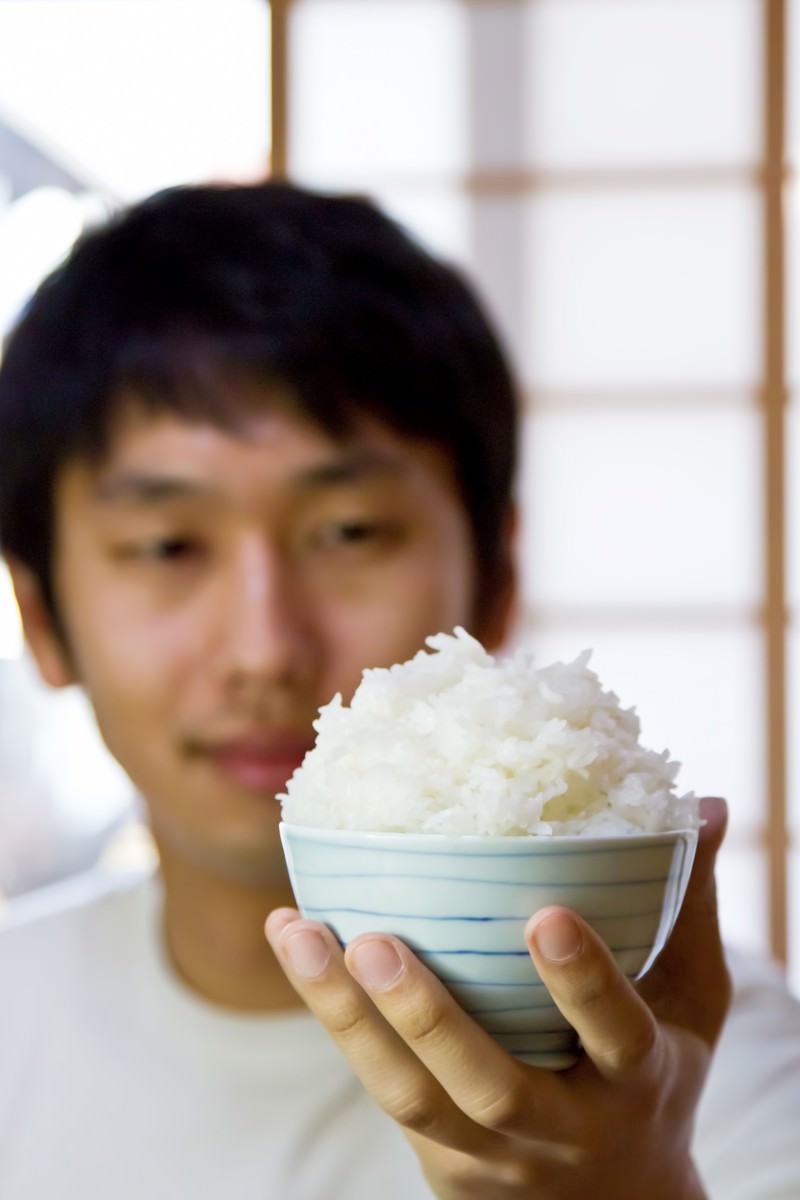 ご飯てんこ盛りにおかわりの写真素材 ぱくたそ