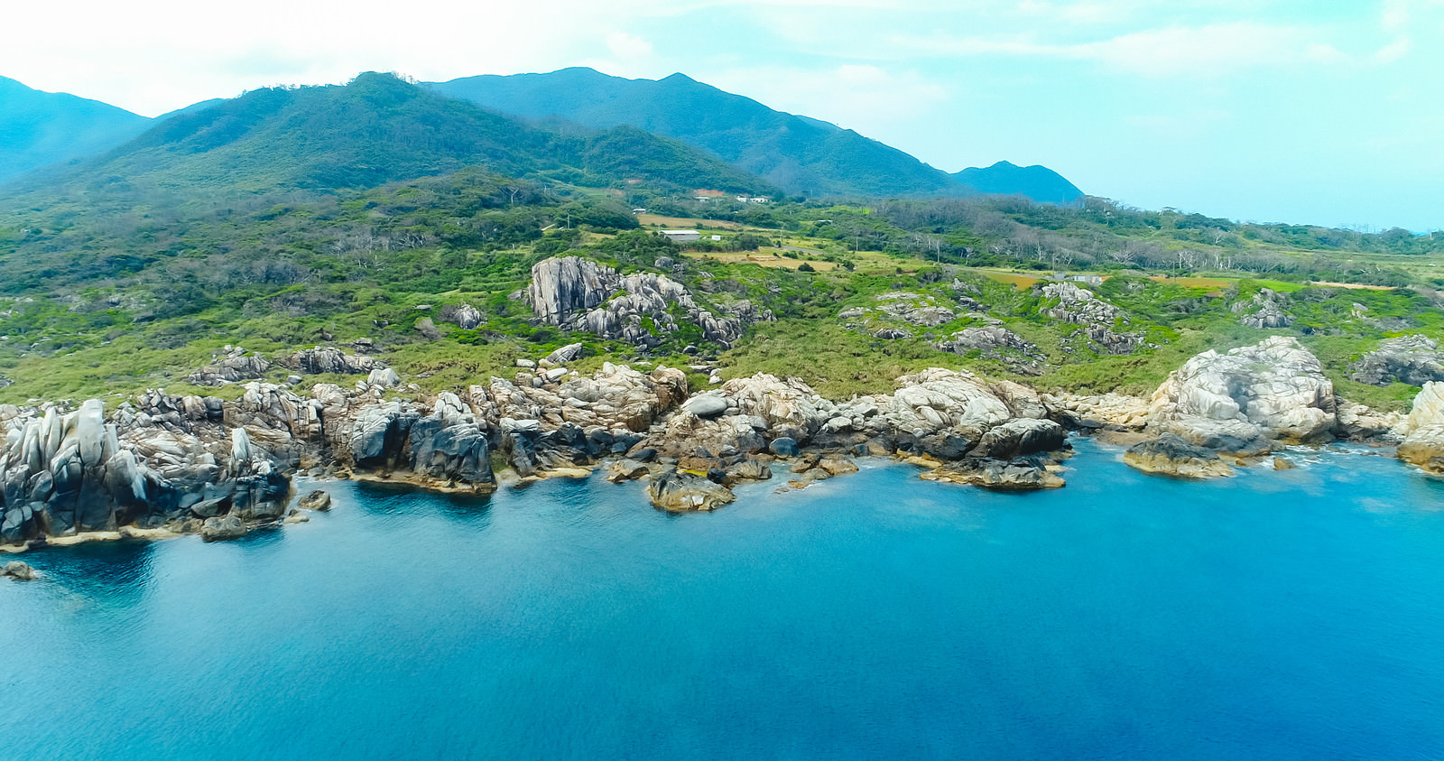 奄美十景ムシロ瀬の空撮 ドローン の写真 画像 フリー素材 ぱくたそ