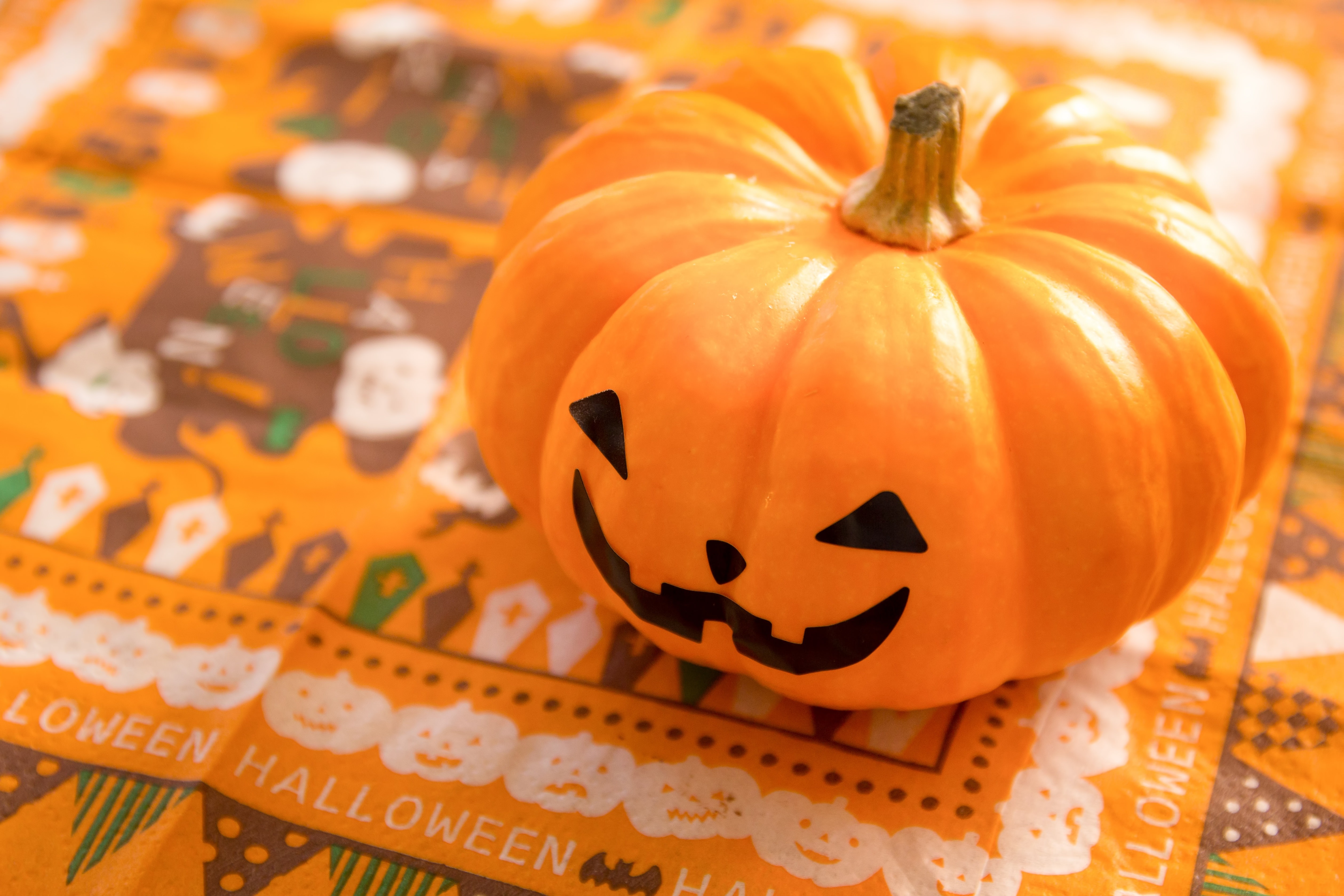 ハロウィンのかぼちゃの写真 画像 フリー素材 ぱくたそ