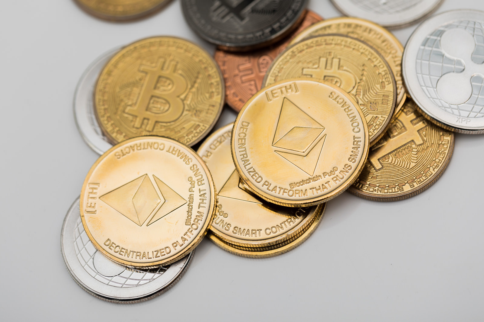 ETH（イーサリアム）と各種通貨の無料の写真素材 - ID.24287｜フリー素材 ぱくたそ