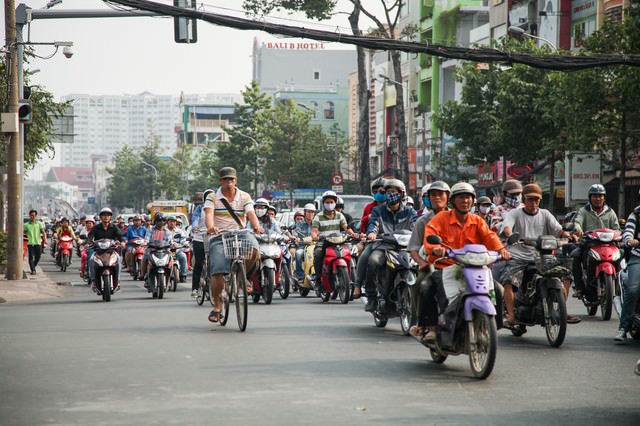 ものすごい数のバイクの列（ベトナムホーチミン）