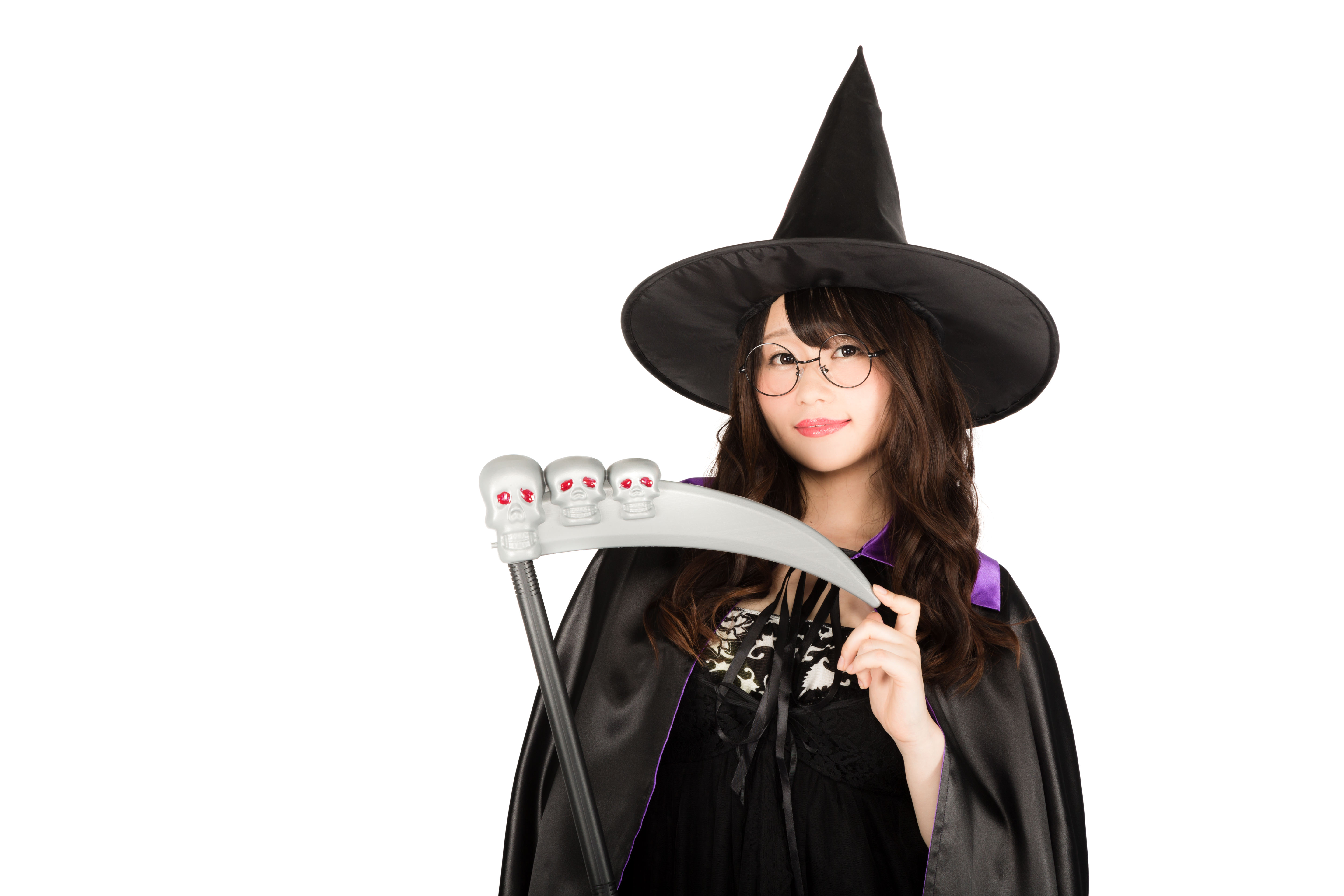 死神の鎌とトンガリ帽子の魔女っ子の写真素材 ぱくたそ