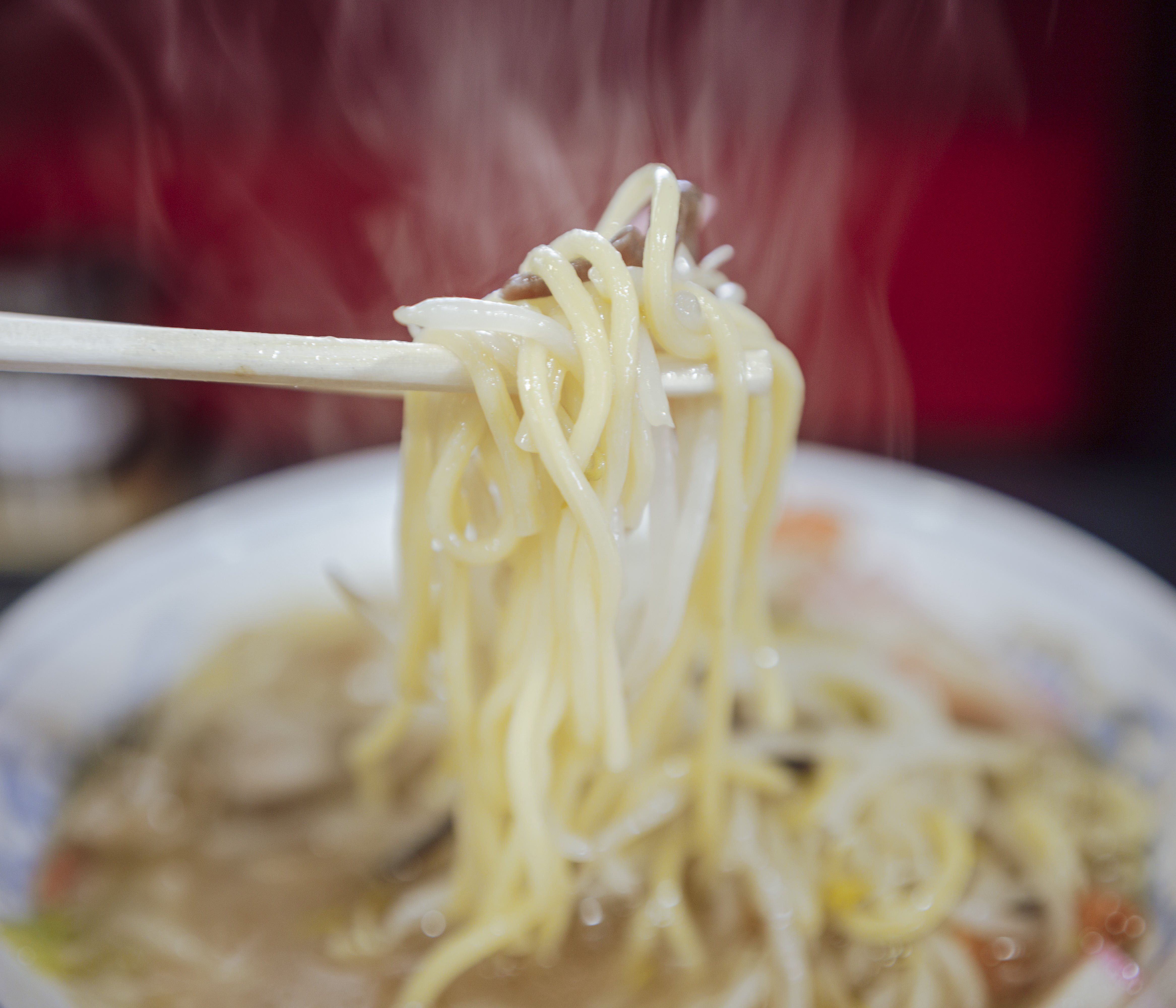 もやしが絡まる熱々のタンメンの写真を無料ダウンロード フリー素材 ぱくたそ