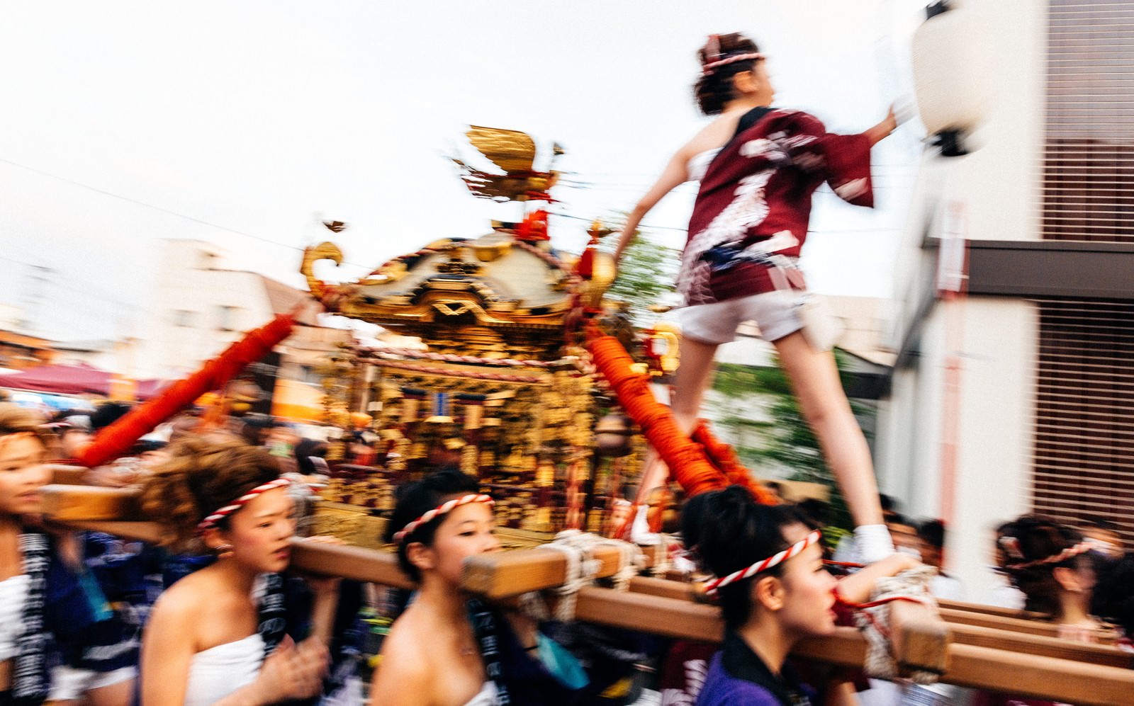 伊万里市 どっちゃん祭り の女神輿の迫力の写真を無料ダウンロード フリー素材 ぱくたそ