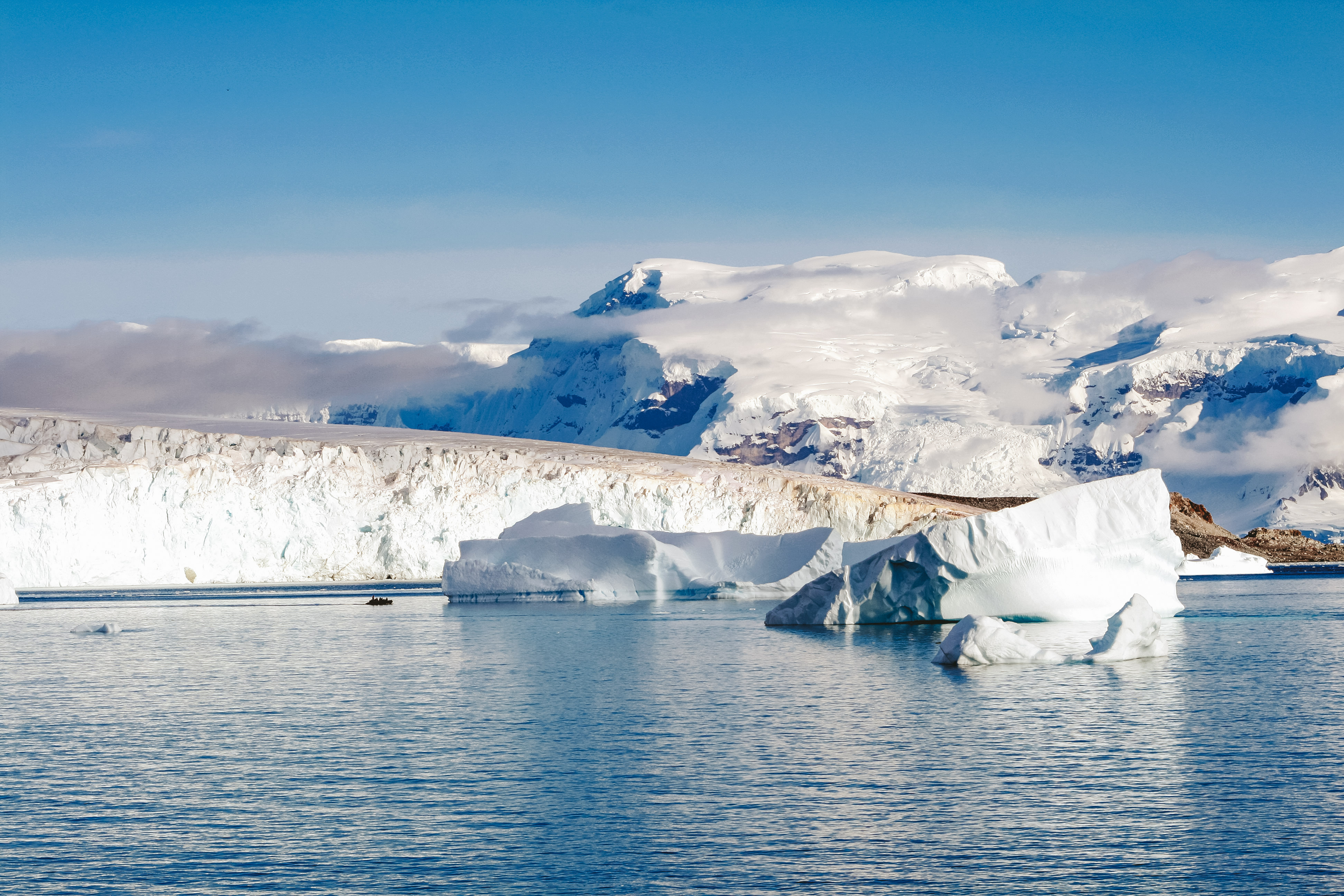 南極大陸の分厚い流氷の写真 画像 フリー素材 ぱくたそ