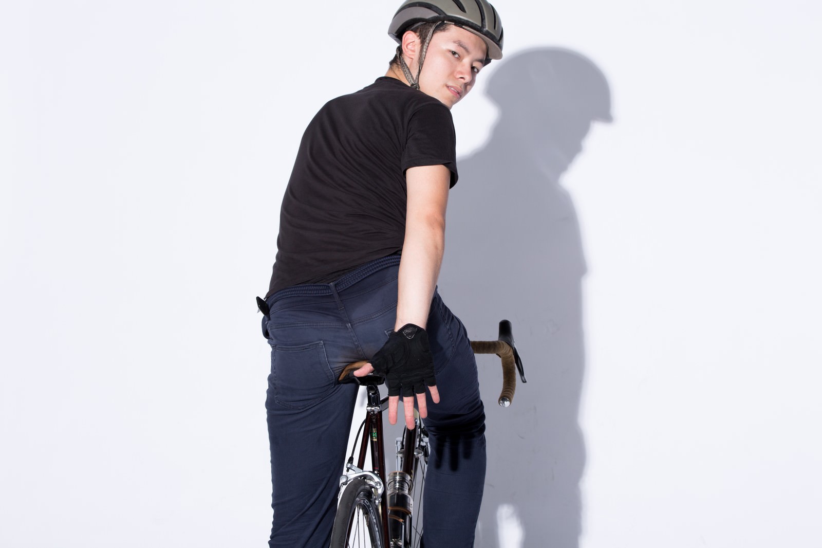 自転車の手信号 減速 の写真を無料ダウンロード フリー素材 ぱくたそ 自転車の手信号 減速 の写真を無料ダウンロード フリー素材 ぱくたそ