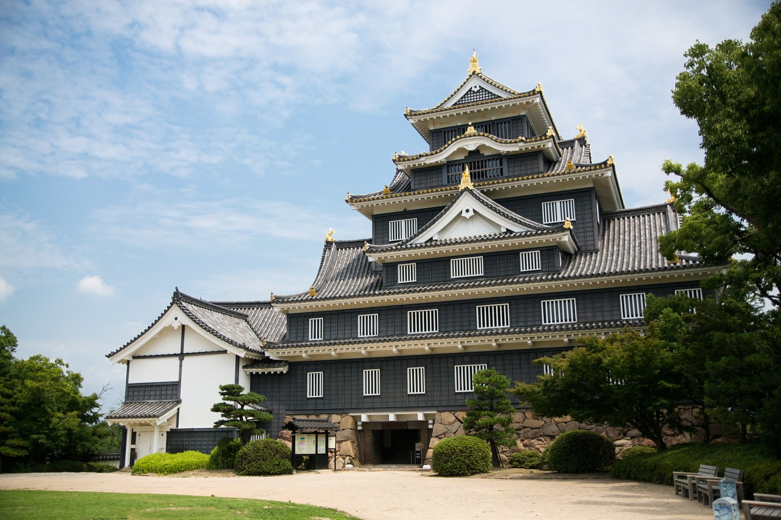 岡山城天守閣の写真 画像 を無料ダウンロード フリー素材のぱくたそ