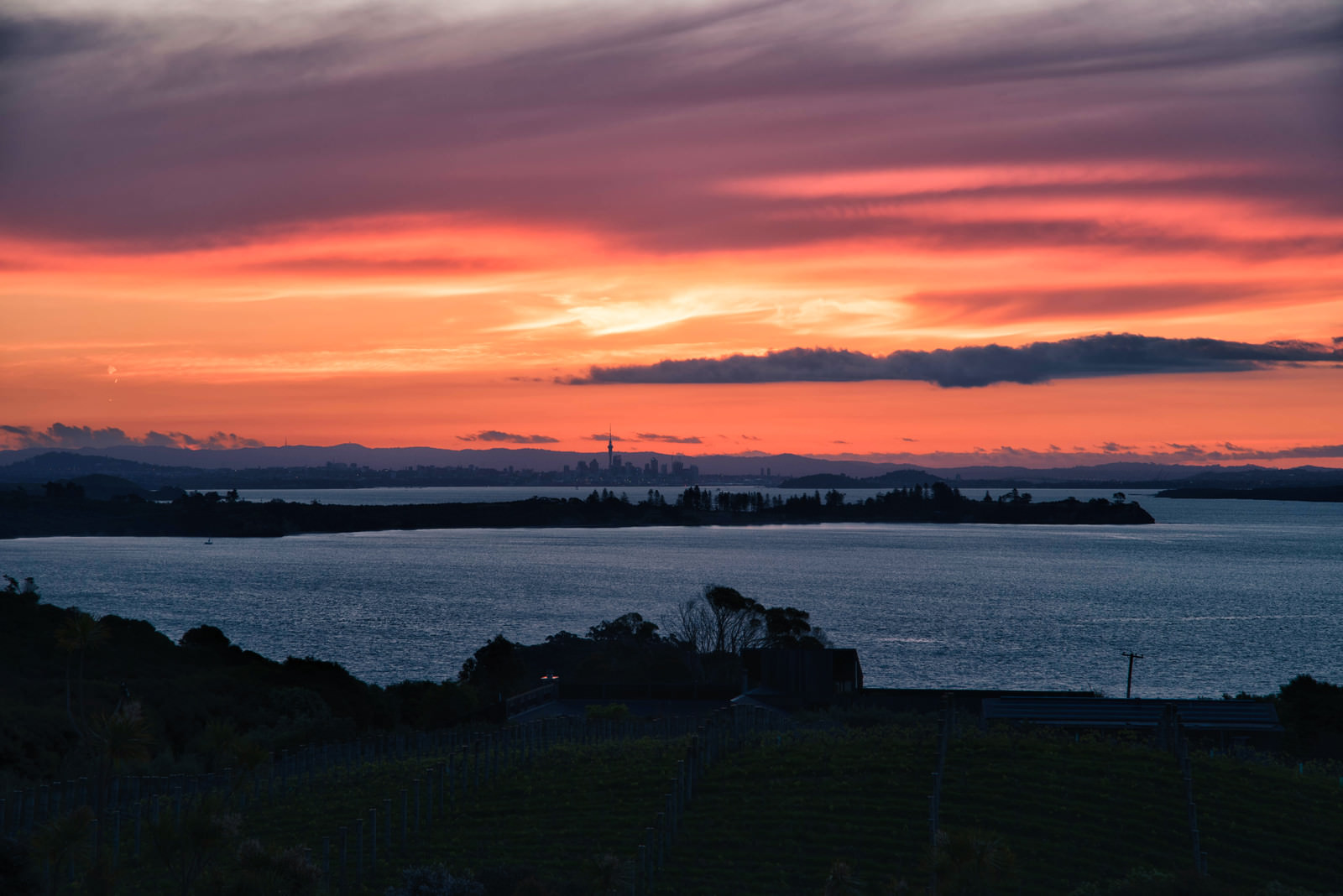 オークランドの夕焼けと海岸 ニュージーランド の無料の写真素材 フリー素材 をダウンロード ぱくたそ