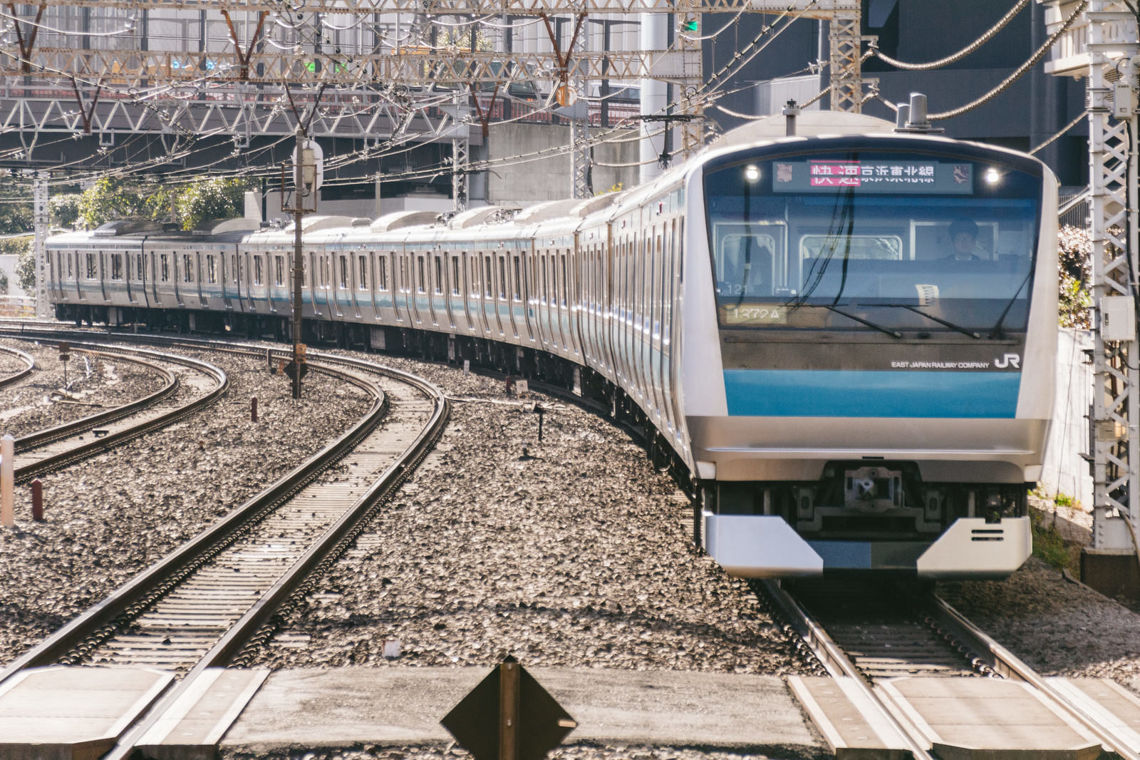 快速 京浜東北ラインの写真素材 ぱくたそ