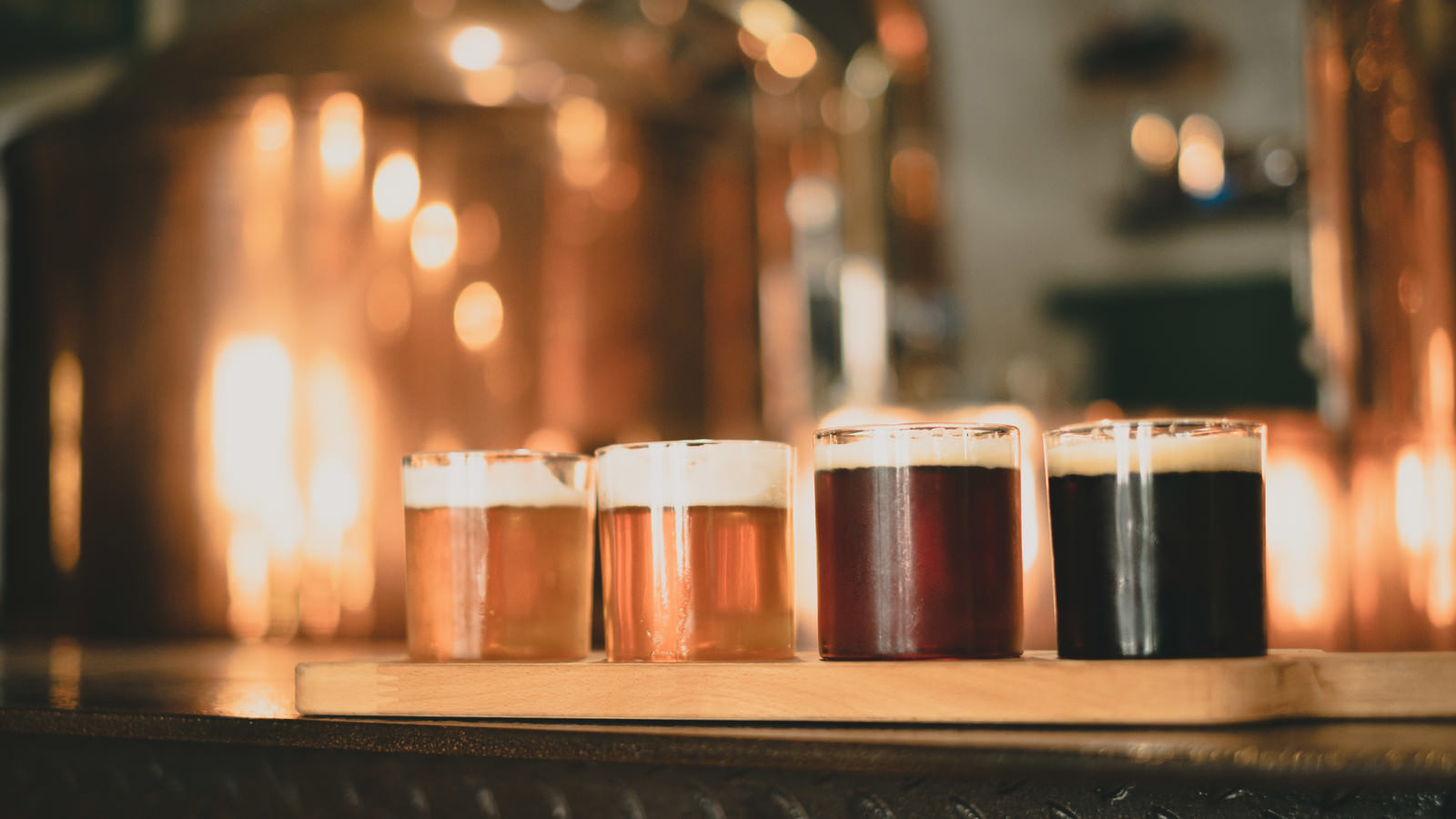 蔵出しのビール チェコ共和国 の写真を無料ダウンロード フリー素材 ぱくたそ