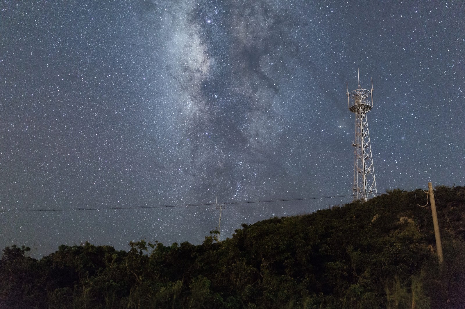 島と鉄塔と星空の写真を無料ダウンロード フリー素材 ぱくたそ 島と鉄塔と星空の写真を無料ダウンロード フリー素材 ぱくたそ