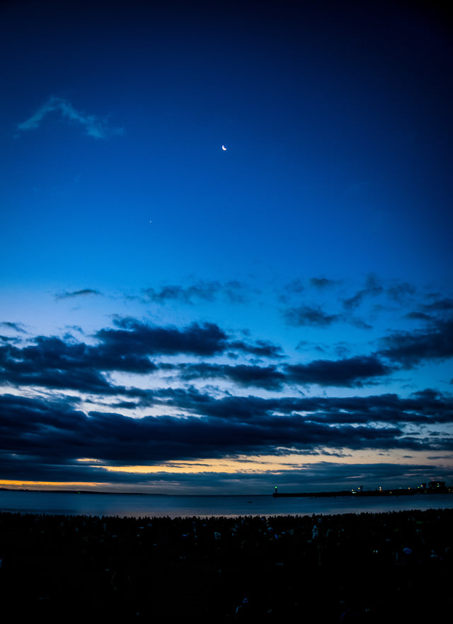 夜明け前の薄明な空の写真素材 ぱくたそ