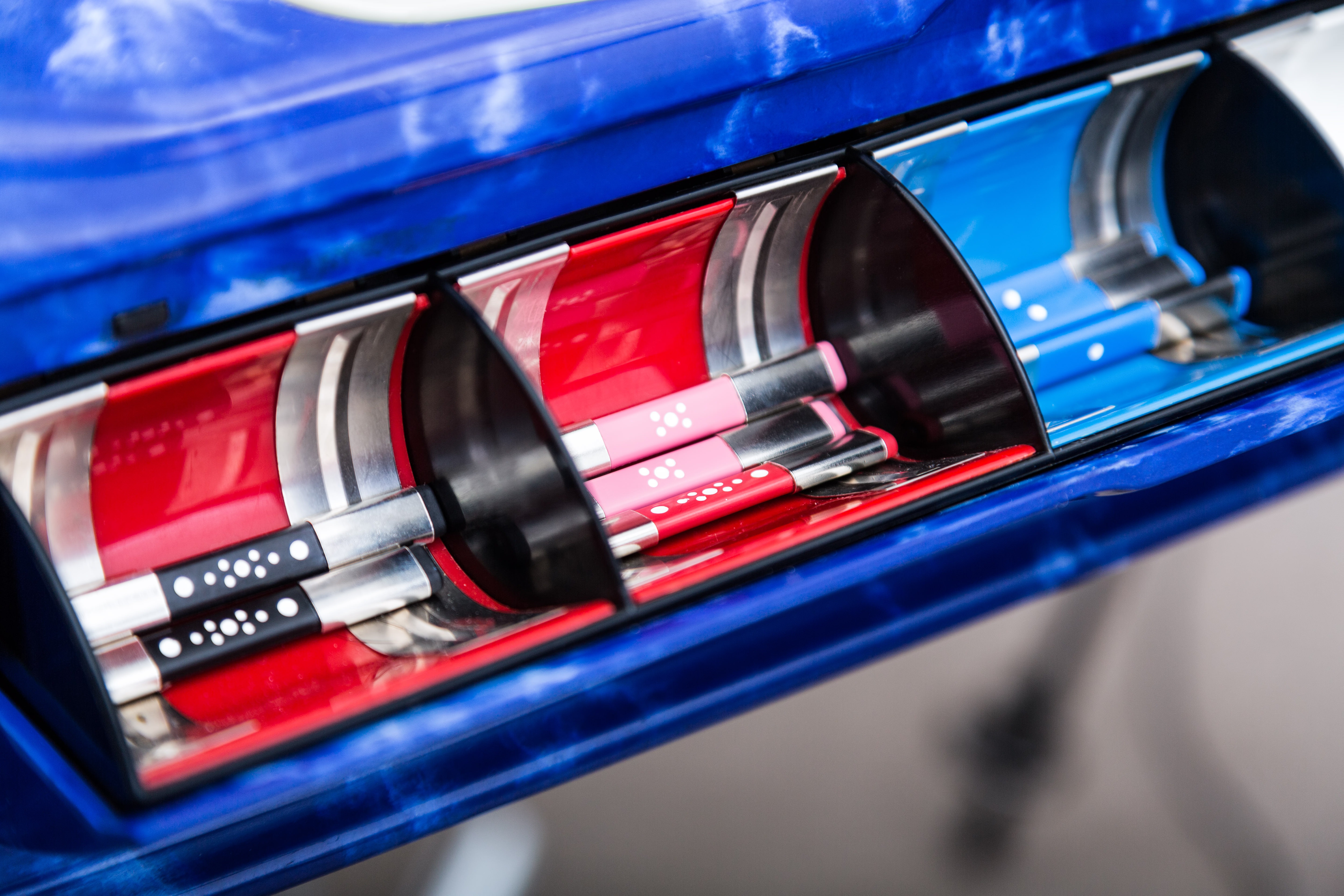 左 1万点棒 中 5千点棒 右 千点棒の写真を無料ダウンロード フリー素材 ぱくたそ