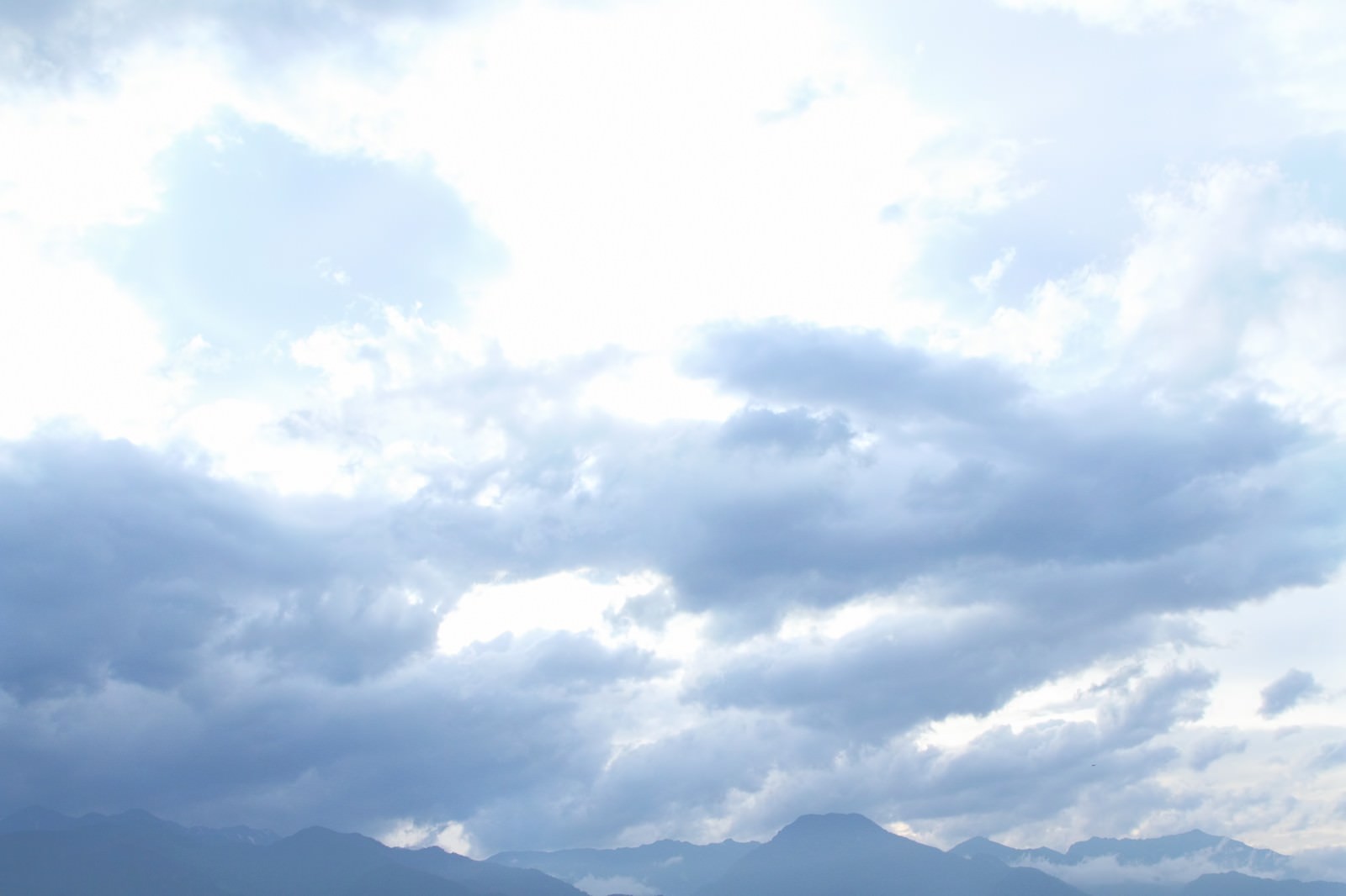 アルプスの山々と雲の写真を無料ダウンロード フリー素材 ぱくたそ アルプスの山々と雲の写真を無料ダウンロード フリー素材 ぱくたそ