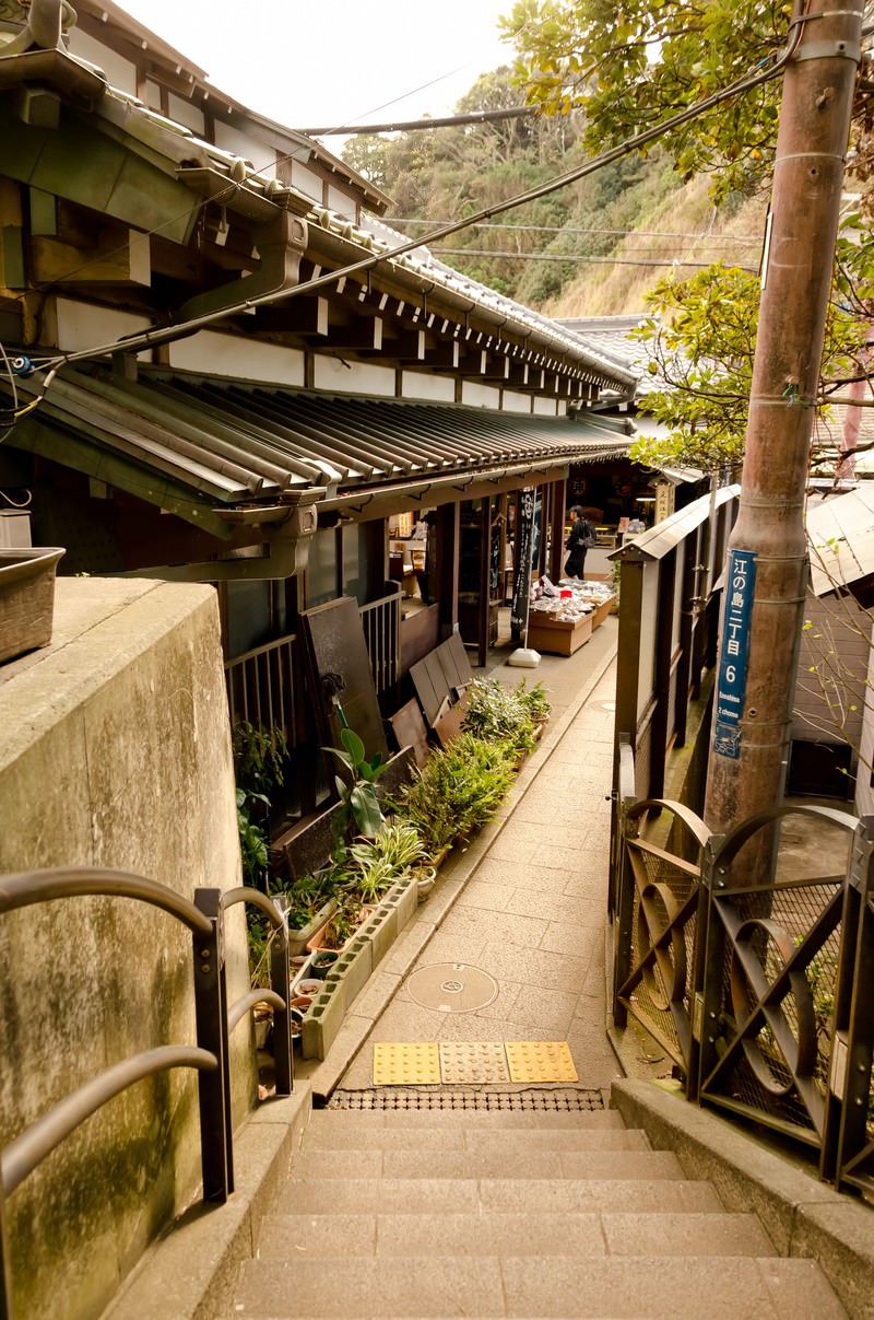 江ノ島の町並み｜ぱくたそフリー素材