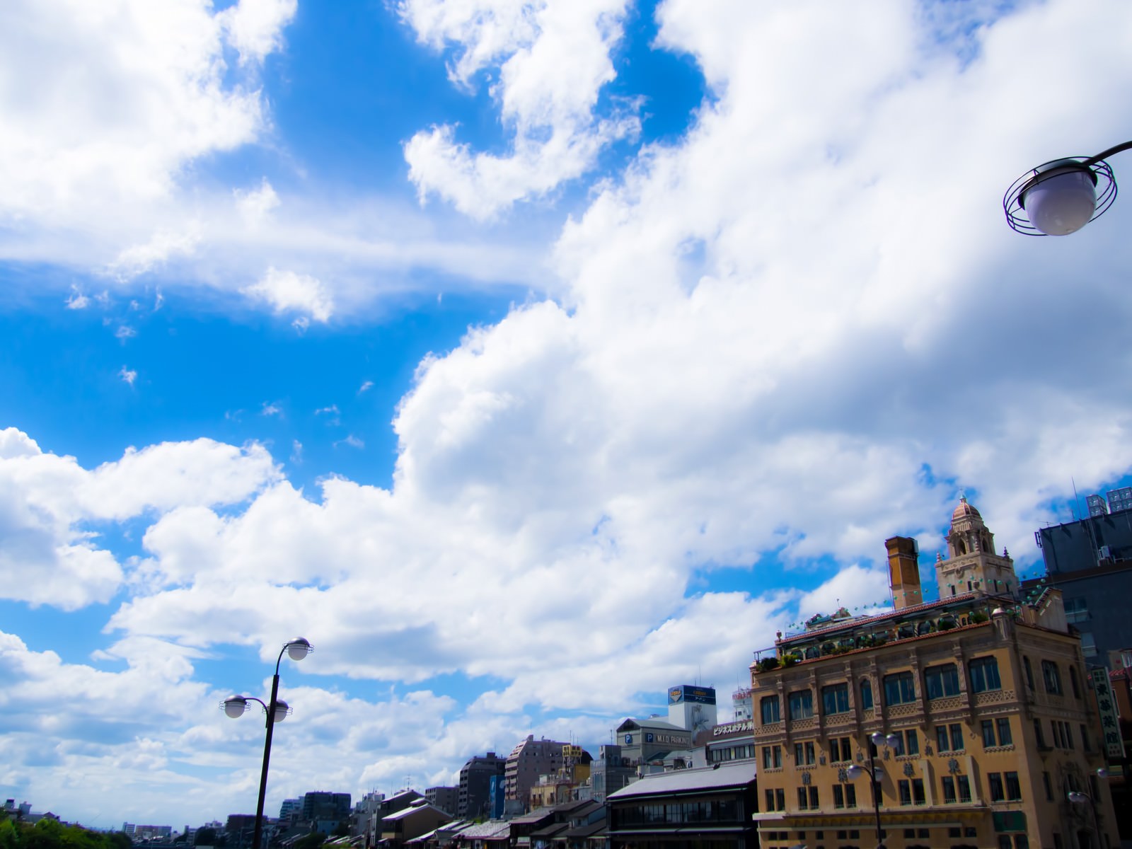 京都の空の写真 画像 フリー素材 ぱくたそ