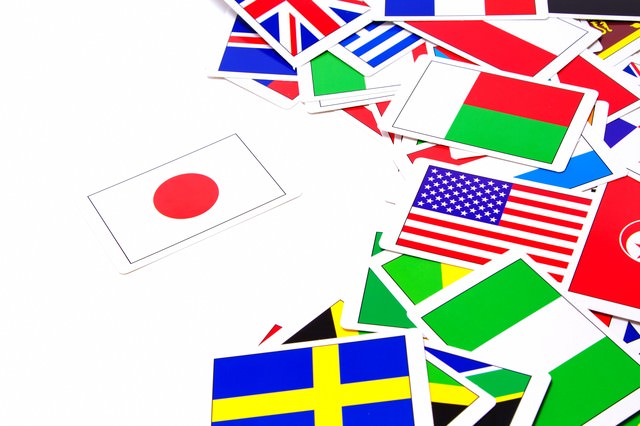 日本だけ孤立した国旗カード