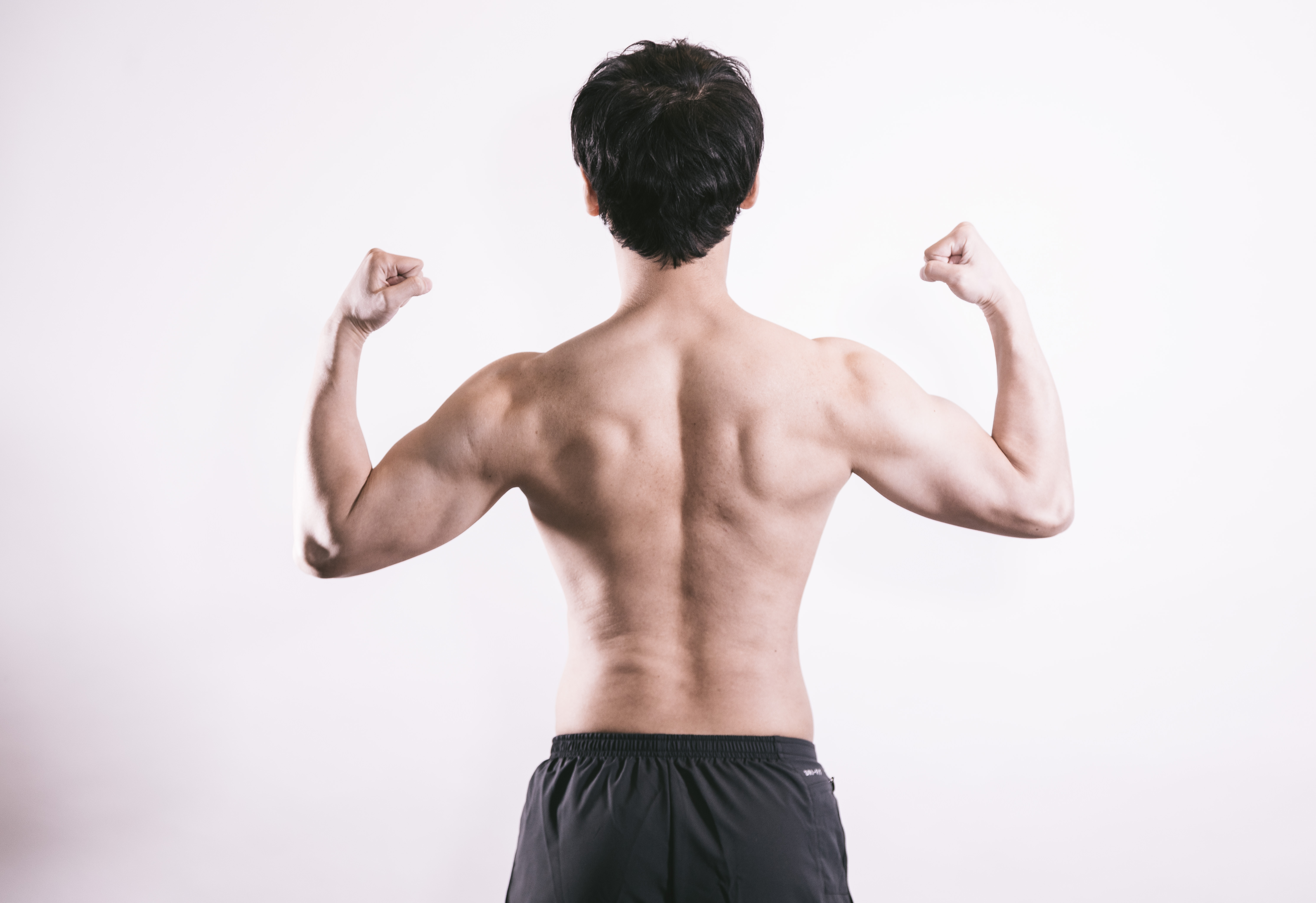 2个训练动作，强化下背部肌肉，让自己的腰杆变得更硬