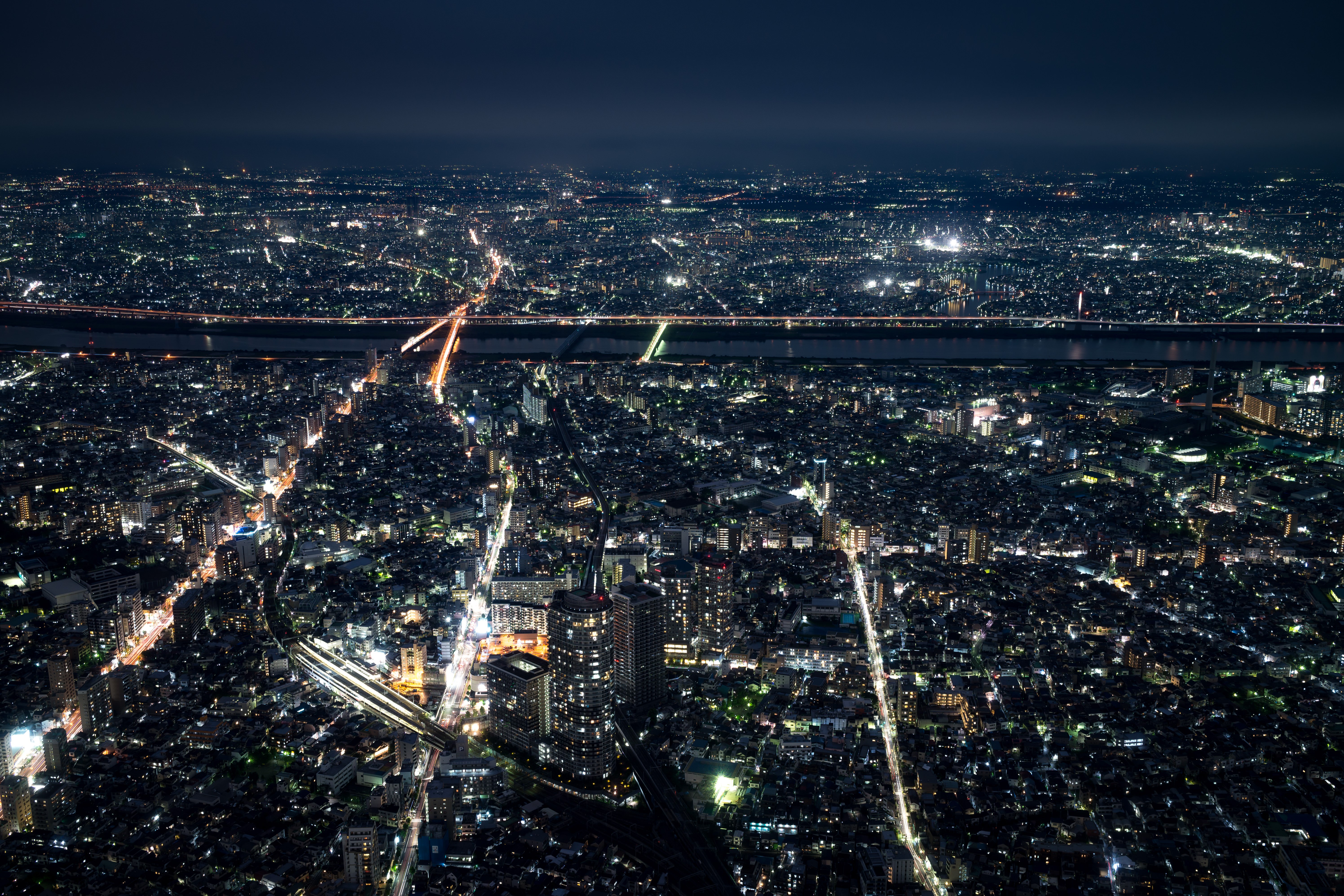 都会の夜景の写真素材 ぱくたそ