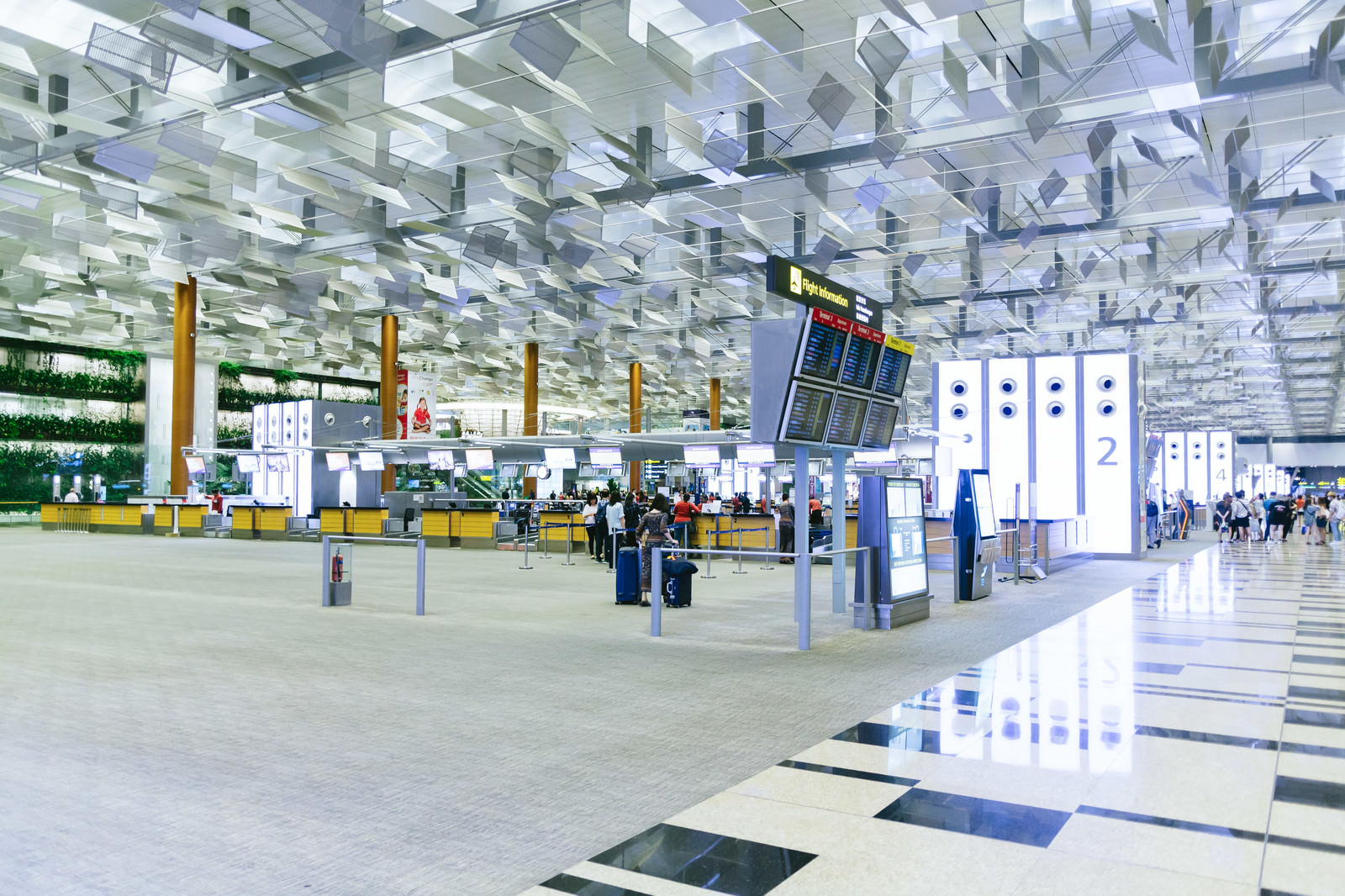 「シンガポールの空港（チャンギ空港） | フリー素材のぱくたそ」の写真