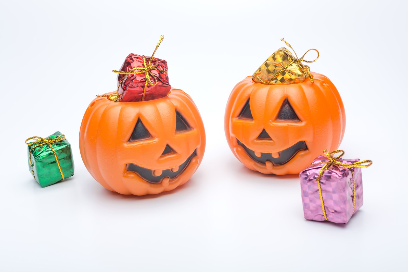 ハロウィンかぼちゃのお化けとプレゼントの写真を無料ダウンロード フリー素材 ぱくたそ