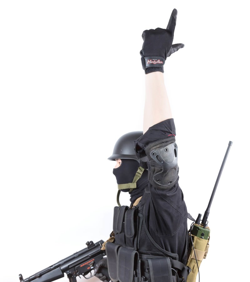 ライフル Rifle のハンドサインの写真を無料ダウンロード フリー素材 ぱくたそ