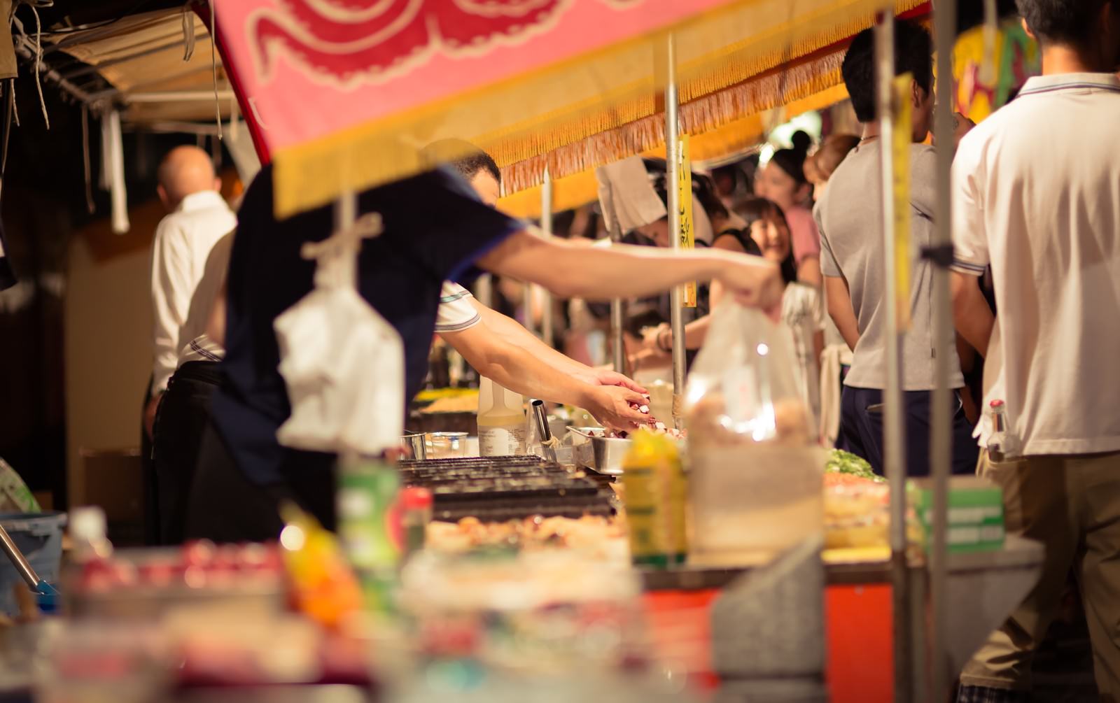 たこ焼きの屋台の写真 画像 フリー素材 ぱくたそ