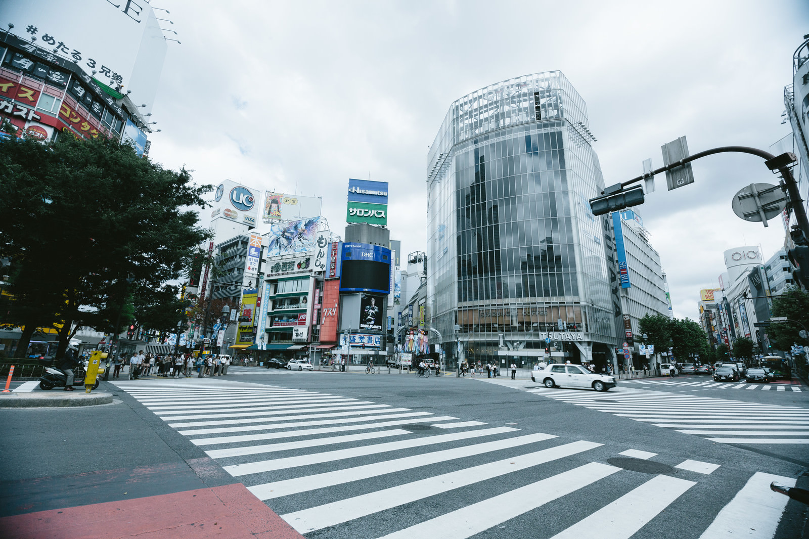 渋谷スクランブル交差点のフリー素材 ぱくたそ