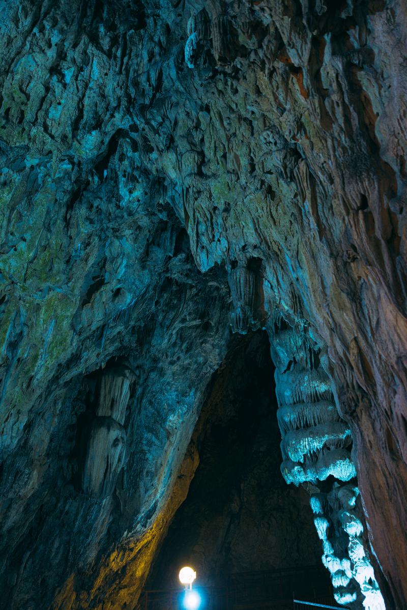 鍾乳石④ 鍾乳石④ ZX490(LC)H-7｜砕石仕様機｜採石｜業種から探す｜商品情報