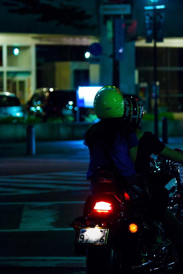 二人乗りのバイクの無料の写真素材 フリー素材 をダウンロード ぱくたそ 二人乗りのバイクの無料の写真素材 フリー素材 をダウンロード ぱくたそ