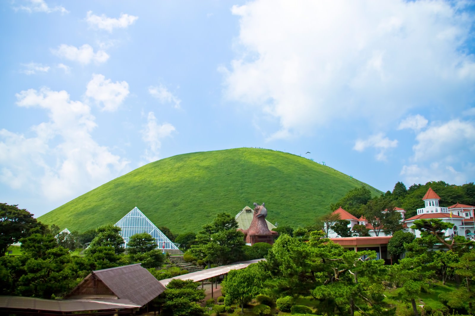 シャボテン公園と大室山の無料の写真素材 フリー素材 をダウンロード ぱくたそ