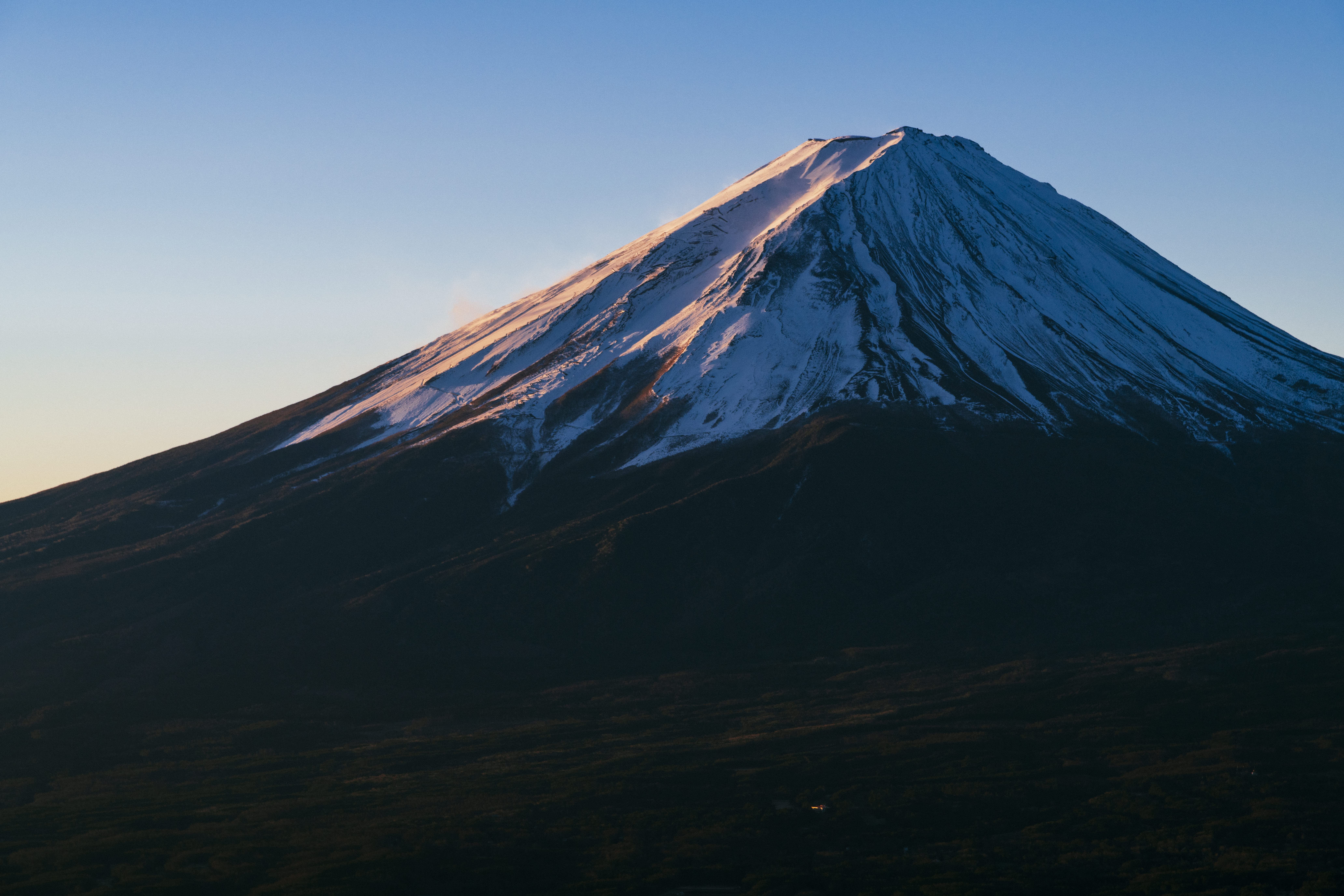 朝の富士山の写真素材 ぱくたそ