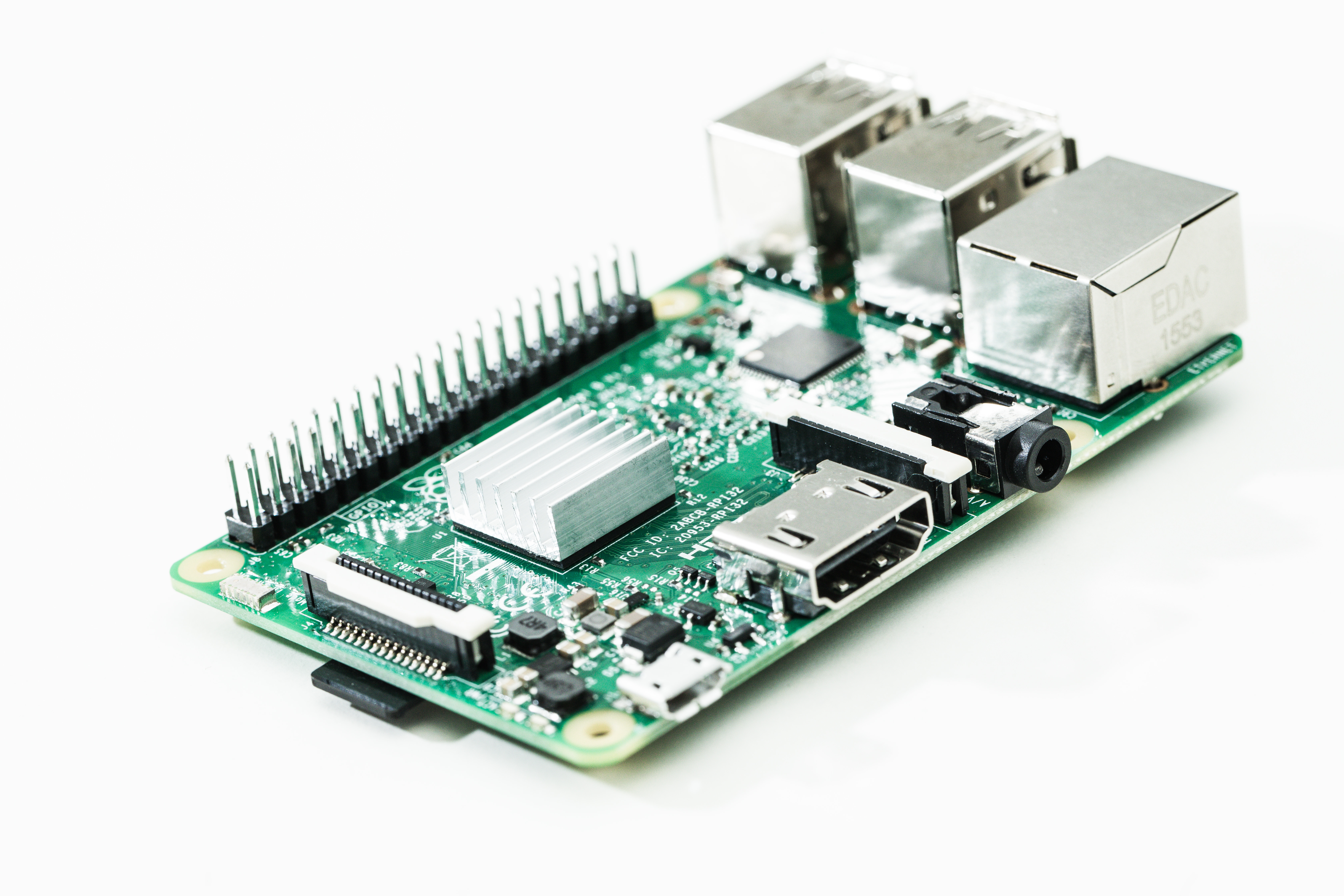 Raspberry Pi 3 小型パソコン の写真素材 ぱくたそ