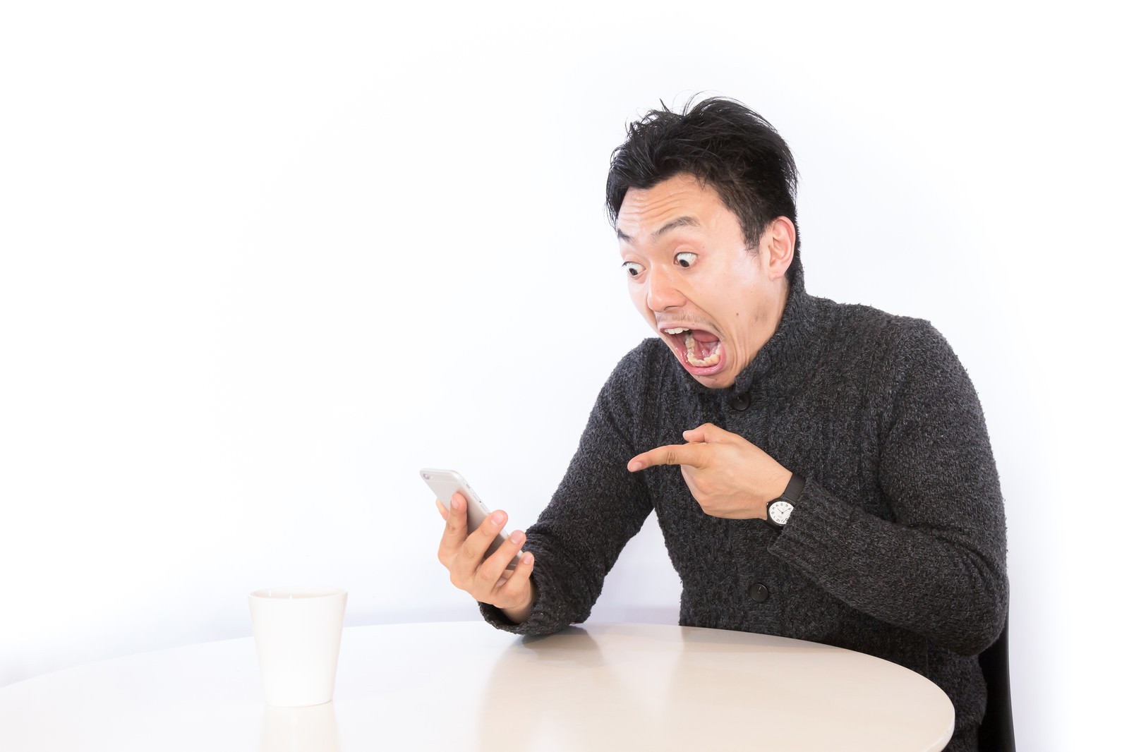 「まさかの高額当選」の写真［モデル：藤沢篤］